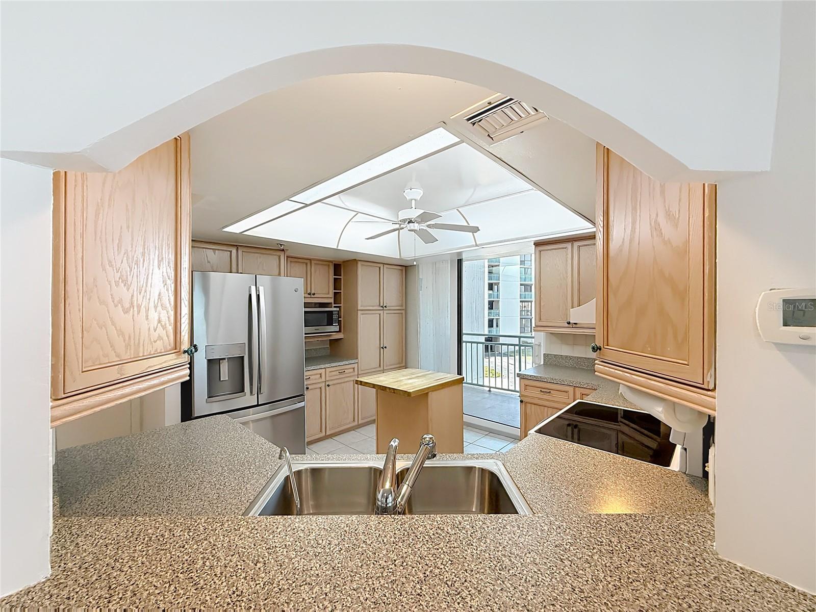 Image 30 of 98 For 1 Key Capri  201e