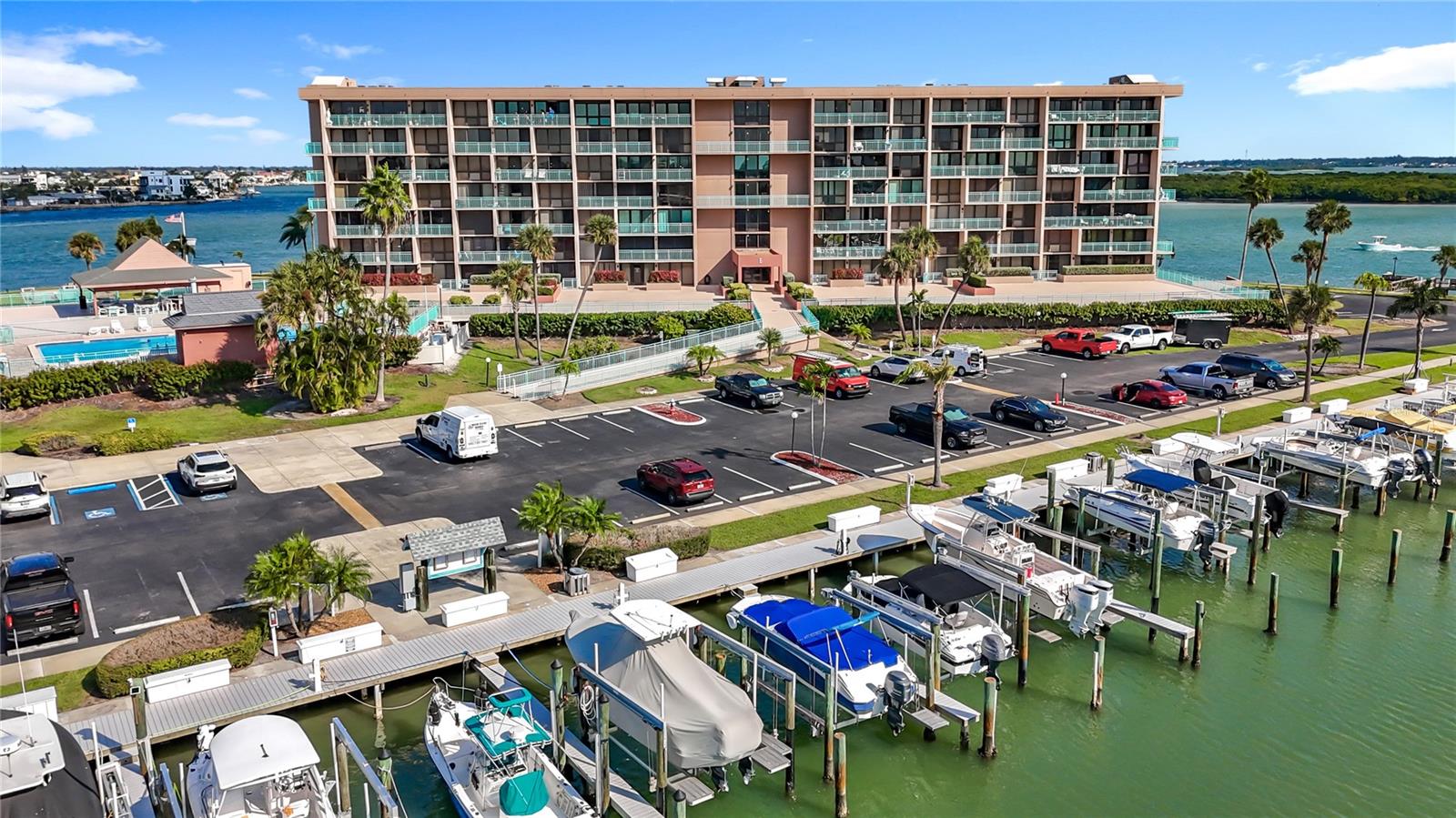 Image 4 of 98 For 1 Key Capri  201e