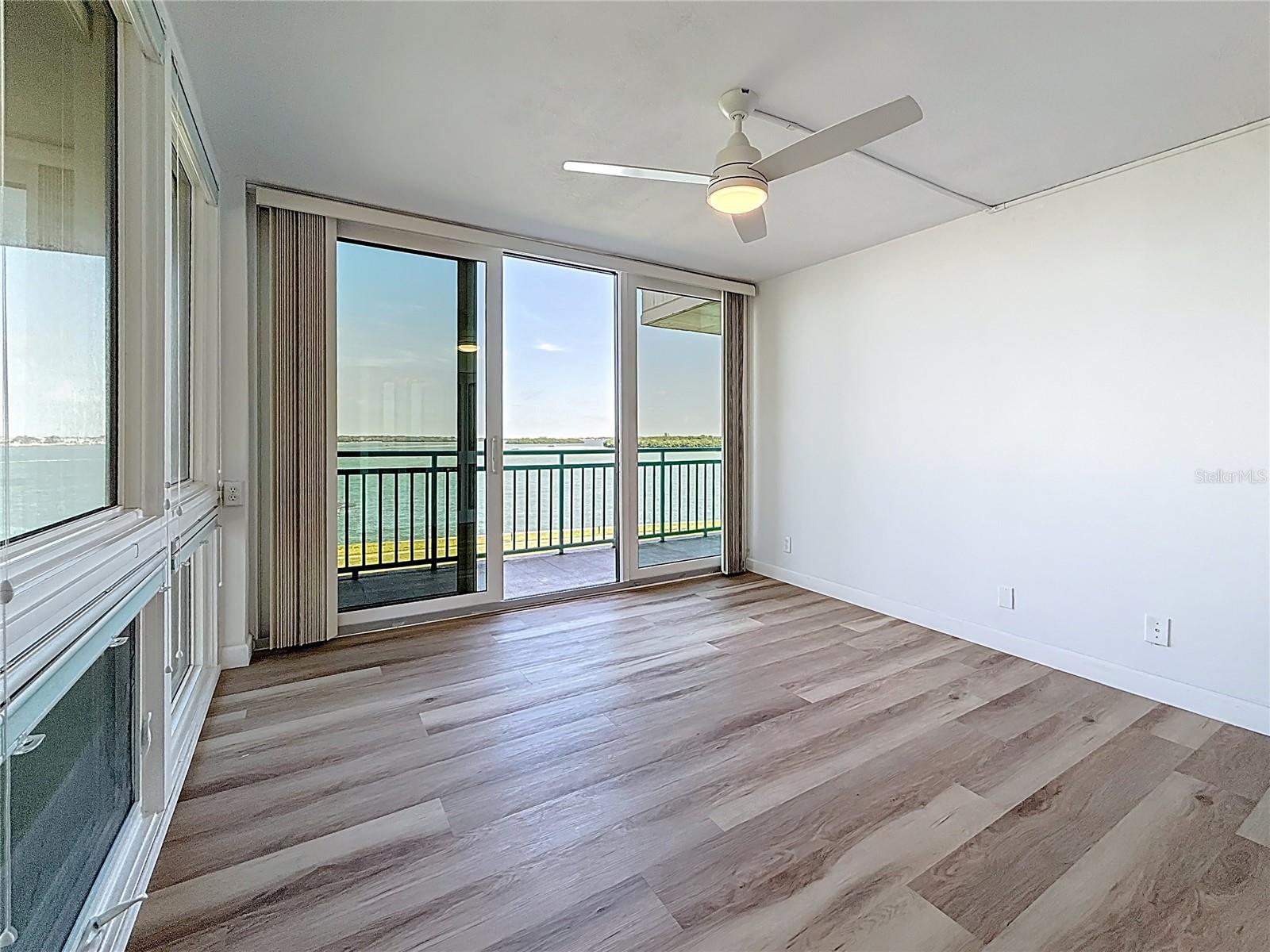 Image 48 of 98 For 1 Key Capri  201e