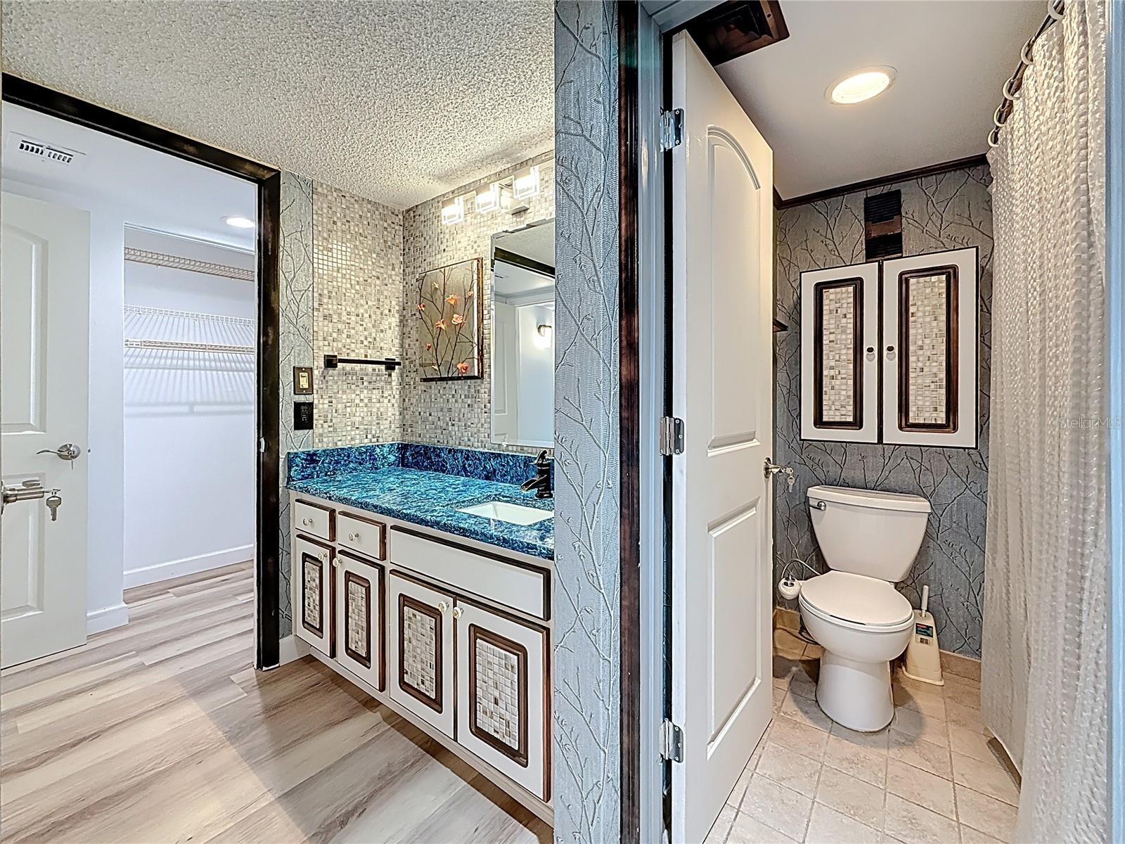 Image 57 of 98 For 1 Key Capri  201e