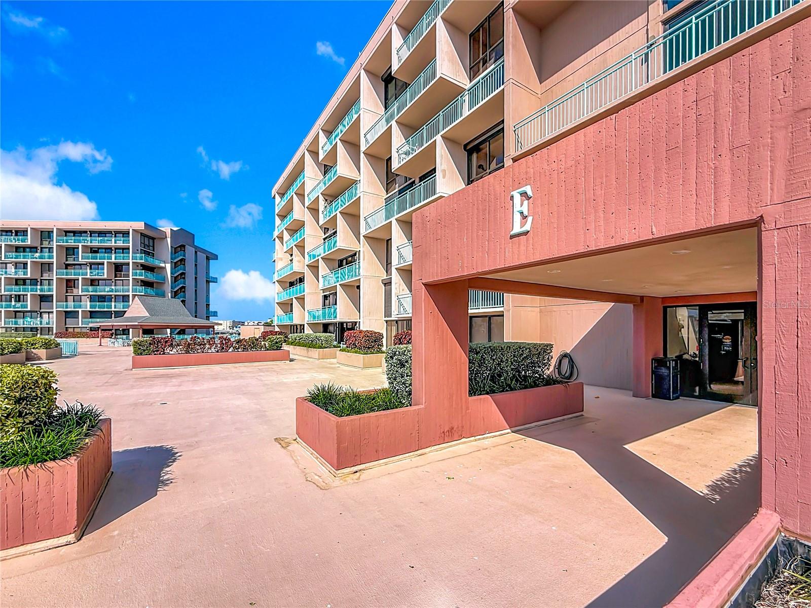 Image 6 of 98 For 1 Key Capri  201e