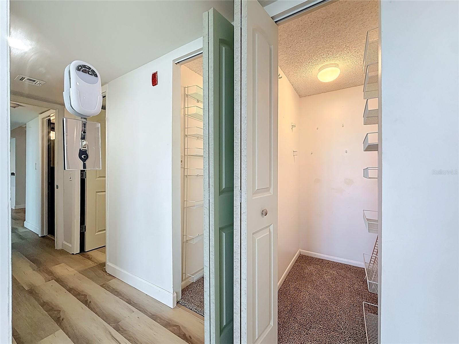 Image 61 of 98 For 1 Key Capri  201e