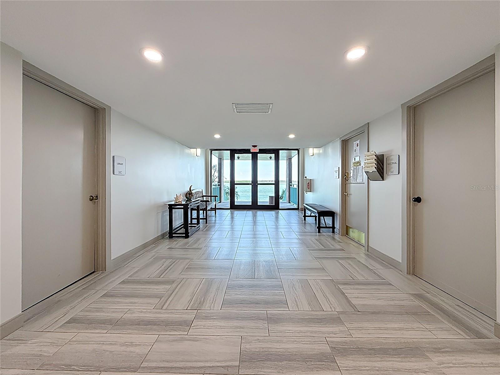 Image 64 of 98 For 1 Key Capri  201e