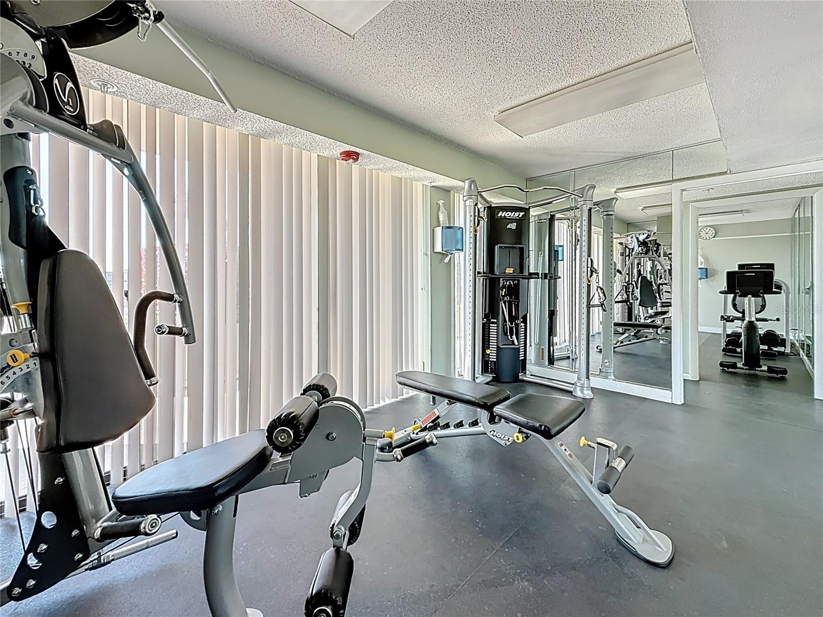 Image 65 of 98 For 1 Key Capri  201e