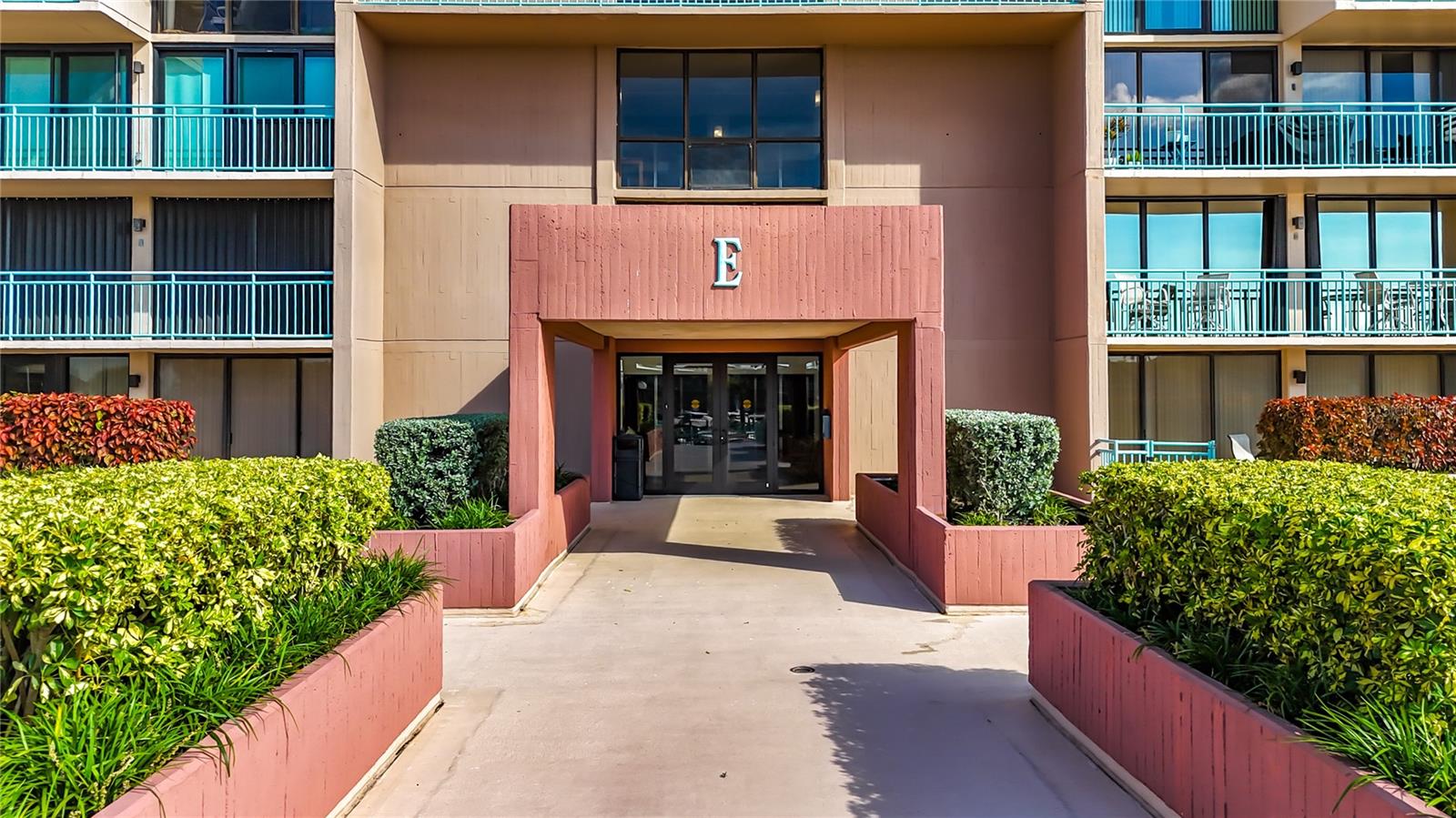 Image 75 of 98 For 1 Key Capri  201e