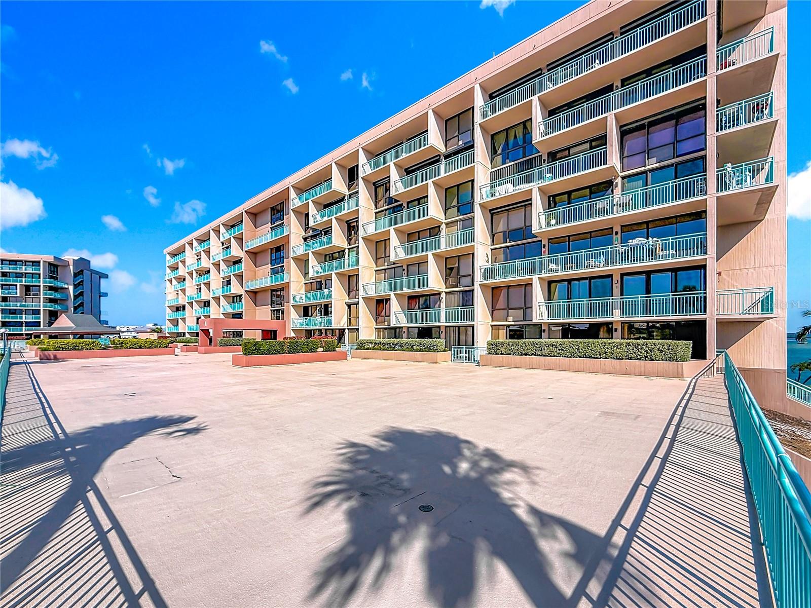 Image 77 of 98 For 1 Key Capri  201e