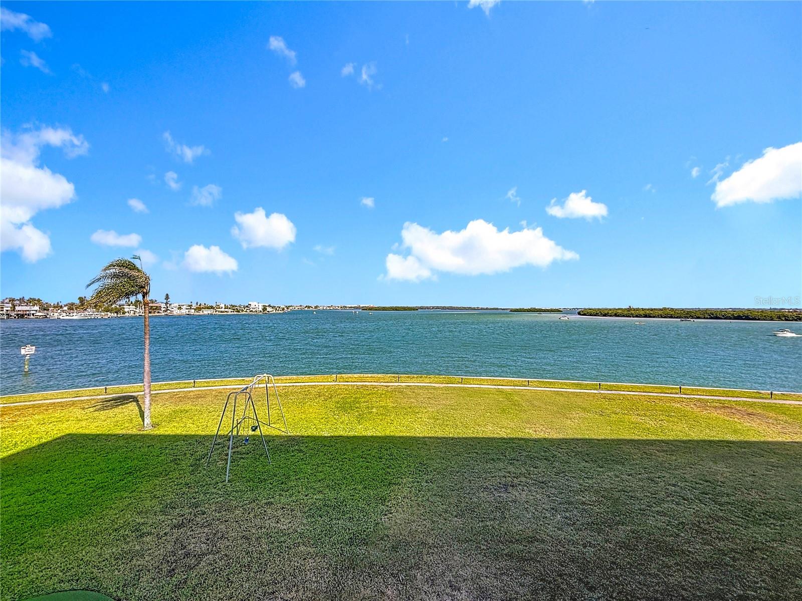 Image 92 of 98 For 1 Key Capri  201e