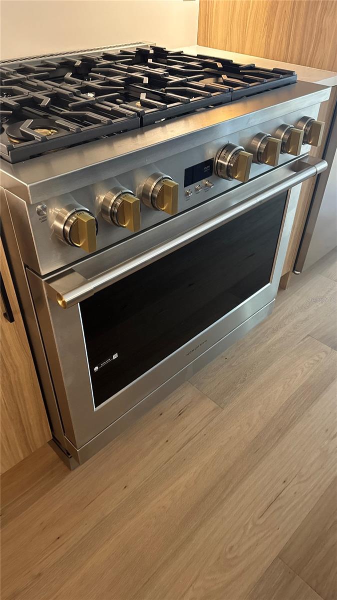 Image 11 of 40 For 1412 Moody Avenue A