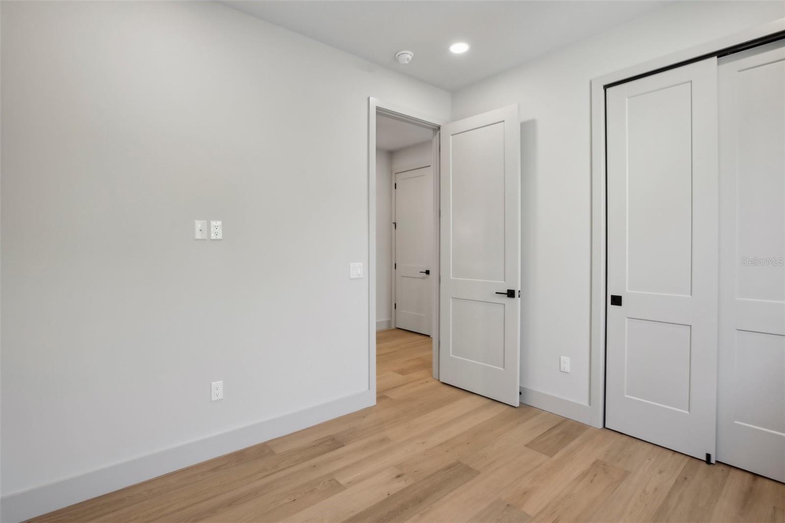 Image 29 of 40 For 1412 Moody Avenue A