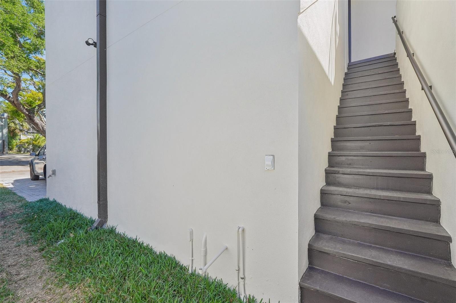 Image 37 of 40 For 1412 Moody Avenue A