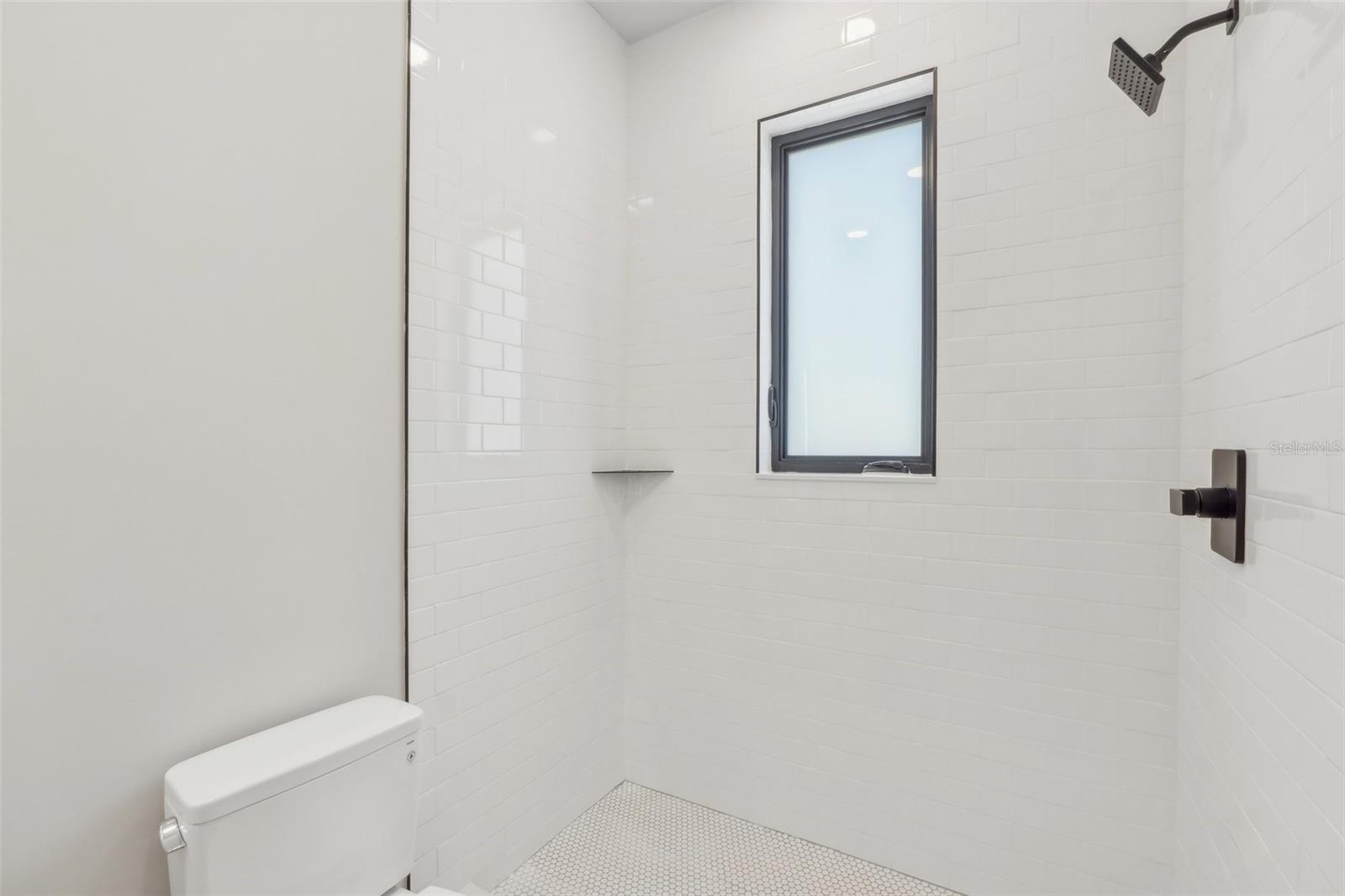 Image 40 of 40 For 1412 Moody Avenue A