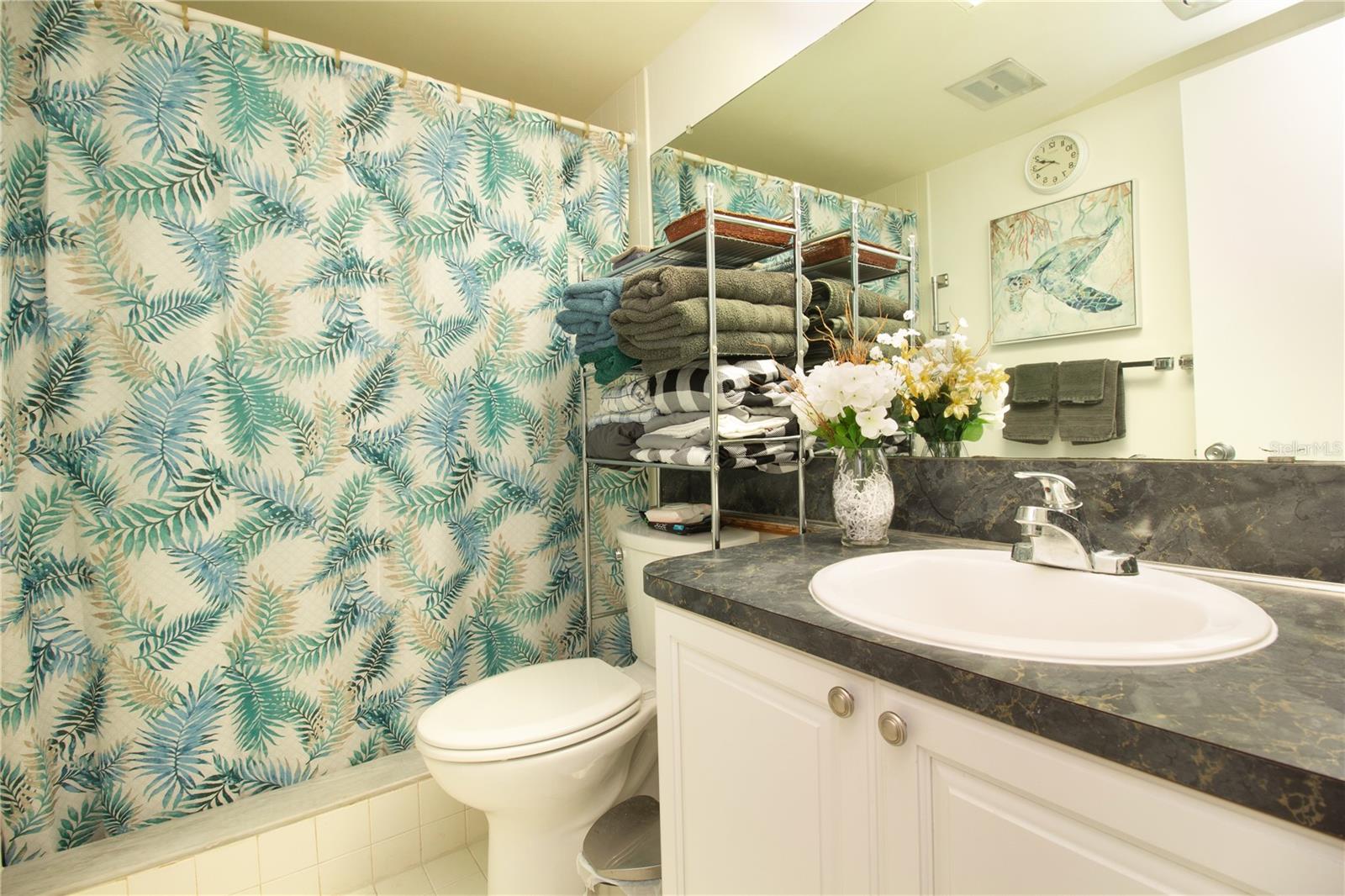 Image 20 of 31 For 4725 Cove Circle 207