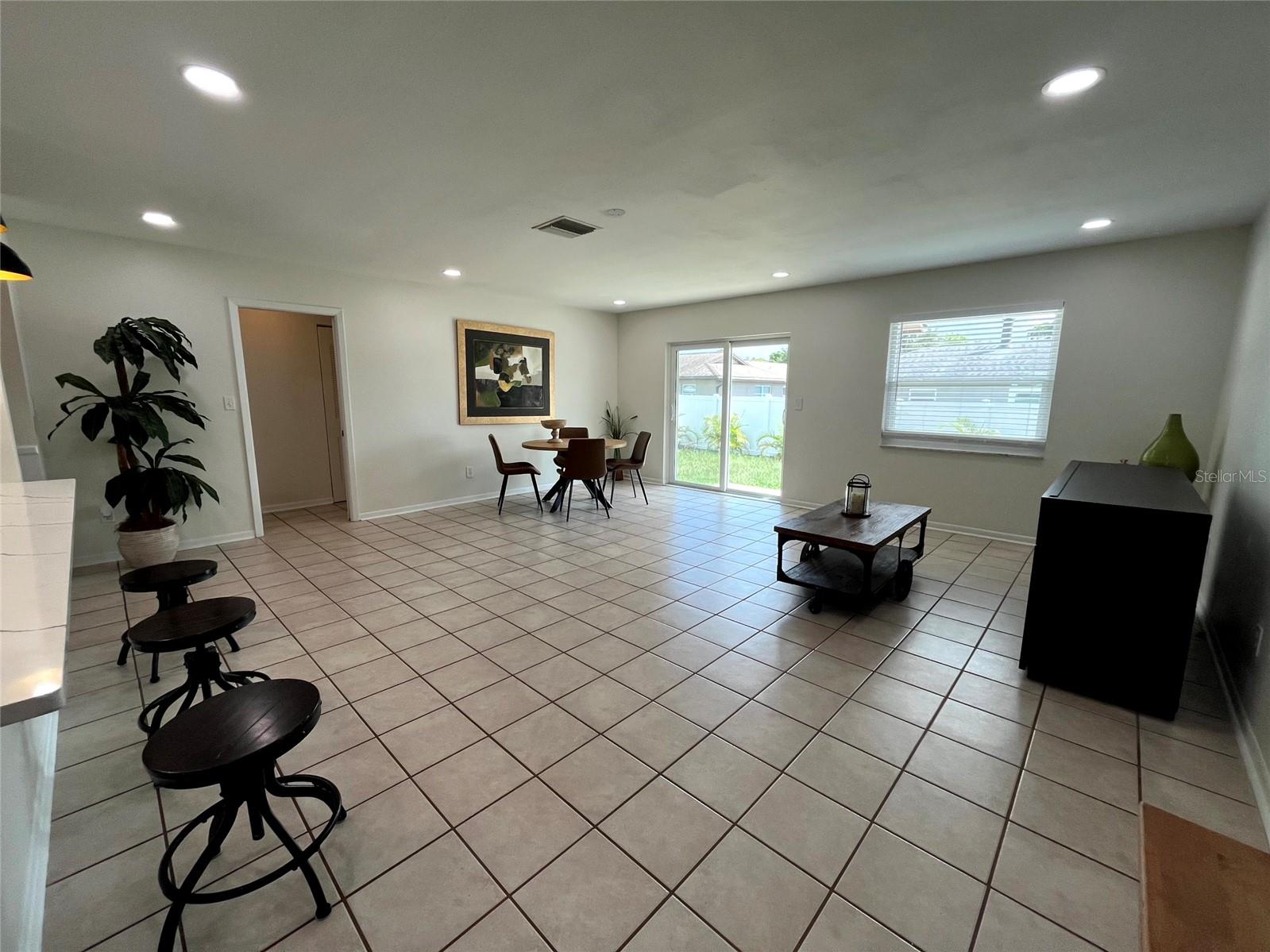 Image 11 of 29 For 1403 Stonehaven Way
