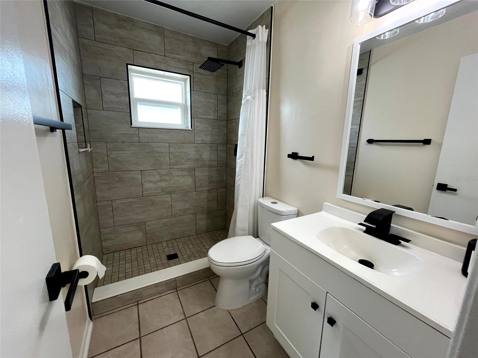 Image 19 of 29 For 1403 Stonehaven Way