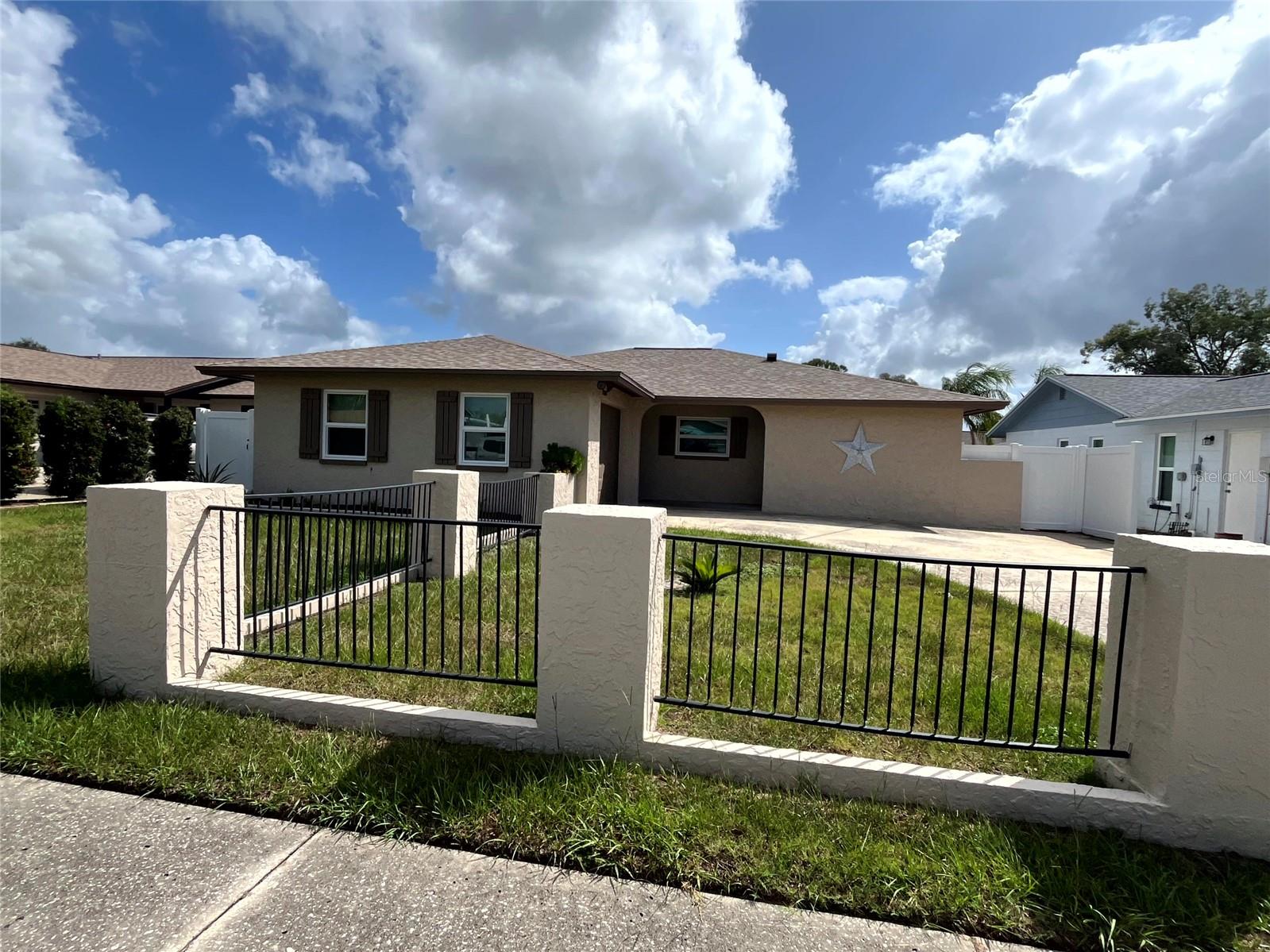 Image 2 of 29 For 1403 Stonehaven Way