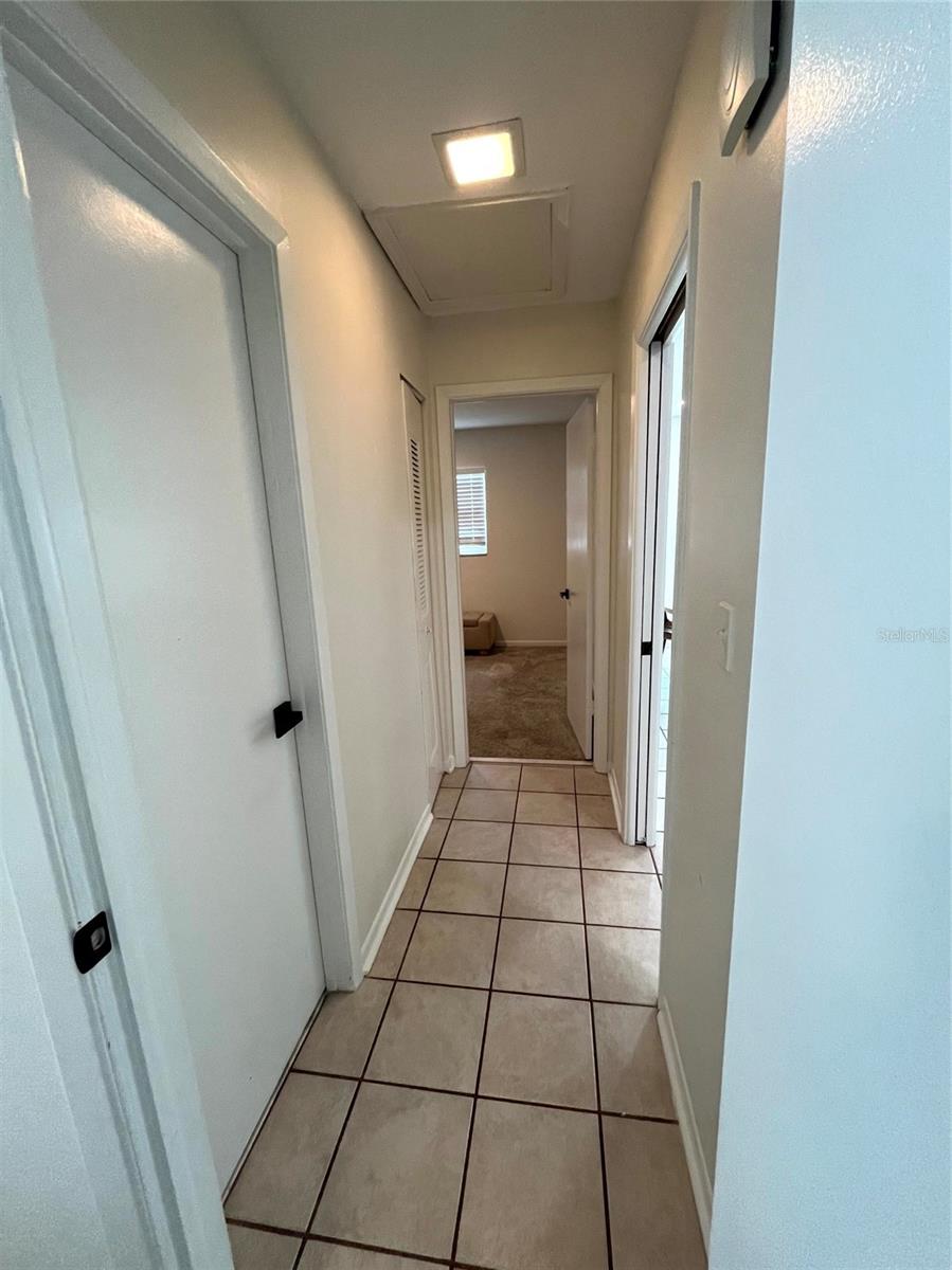 Image 20 of 29 For 1403 Stonehaven Way