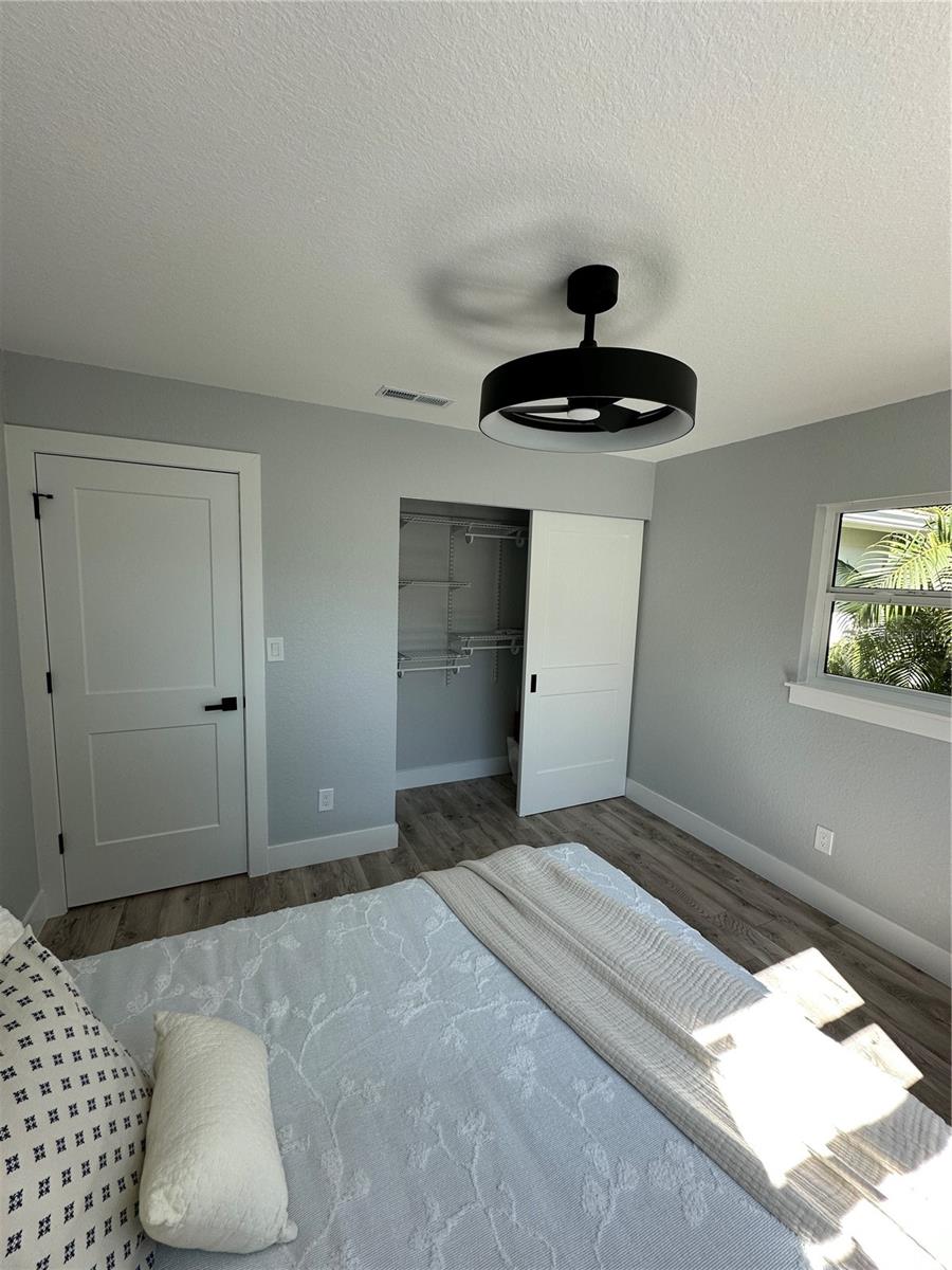 Image 22 of 38 For 9805 110th Lane