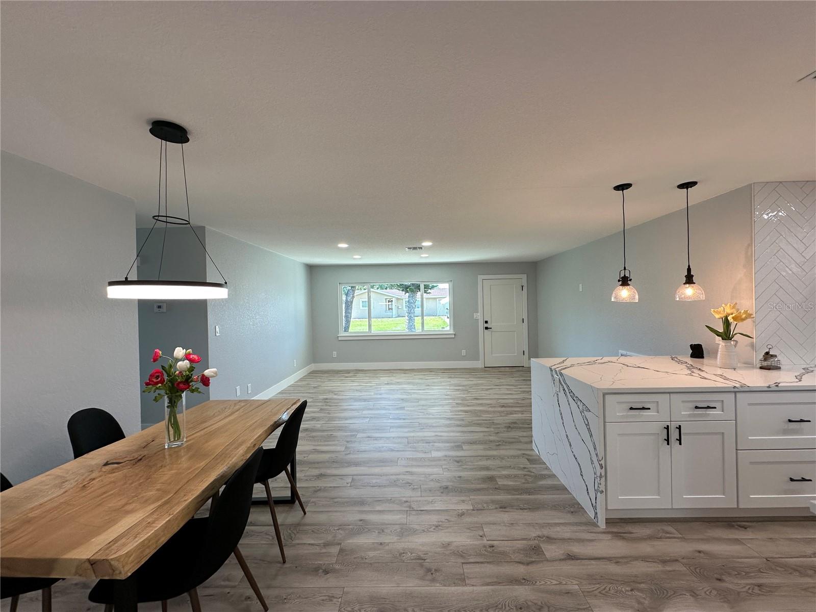 Image 7 of 38 For 9805 110th Lane