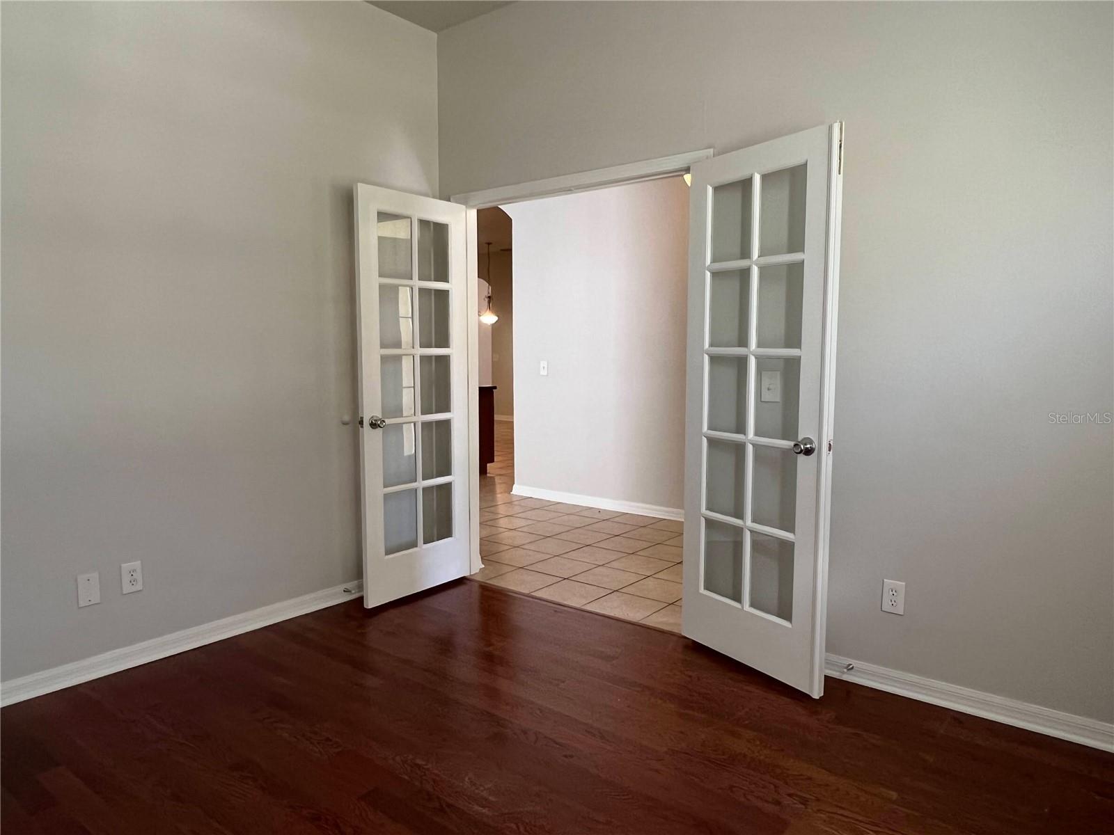 Image 10 of 52 For 16318 Bridgelawn Avenue