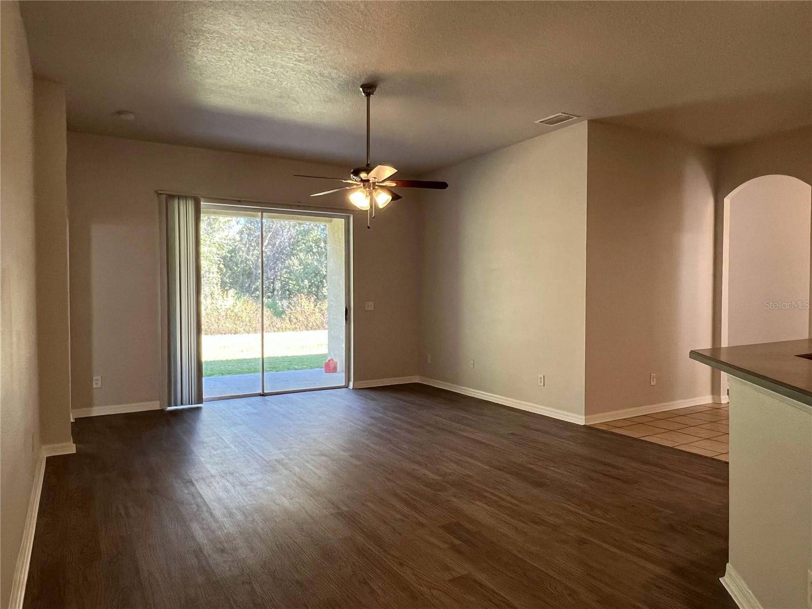 Image 14 of 52 For 16318 Bridgelawn Avenue