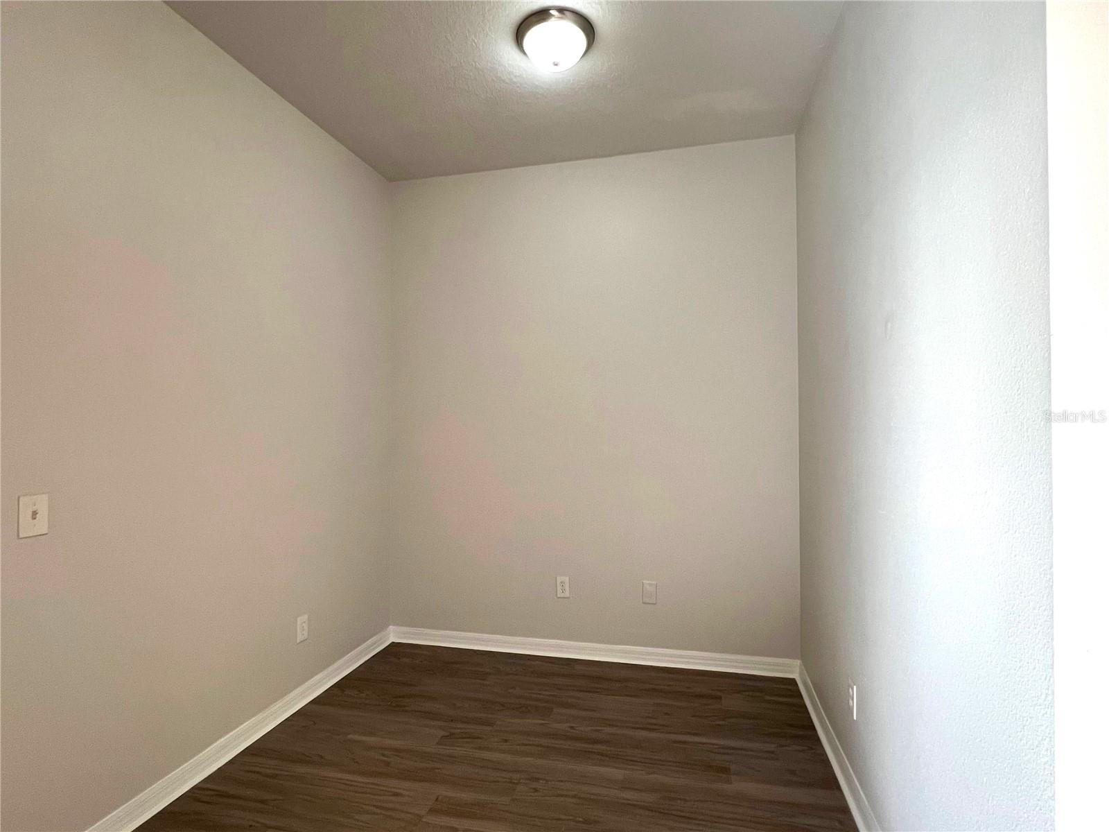 Image 36 of 52 For 16318 Bridgelawn Avenue