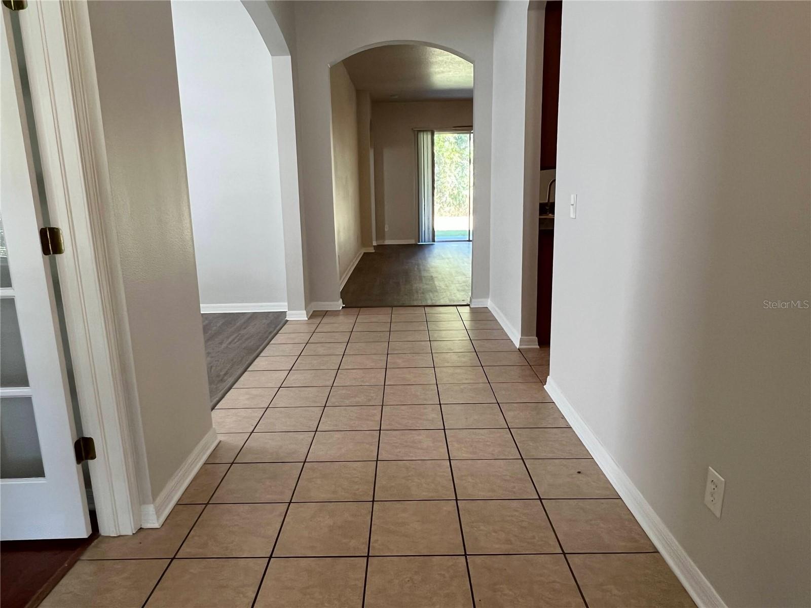 Image 7 of 52 For 16318 Bridgelawn Avenue