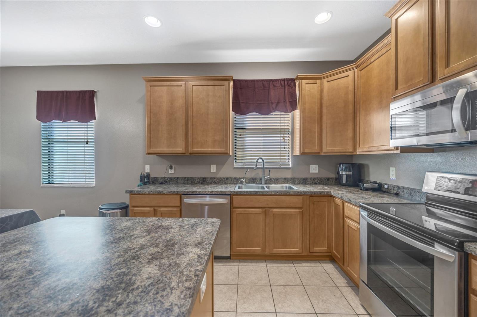 Image 11 of 39 For 9804 Carr Road