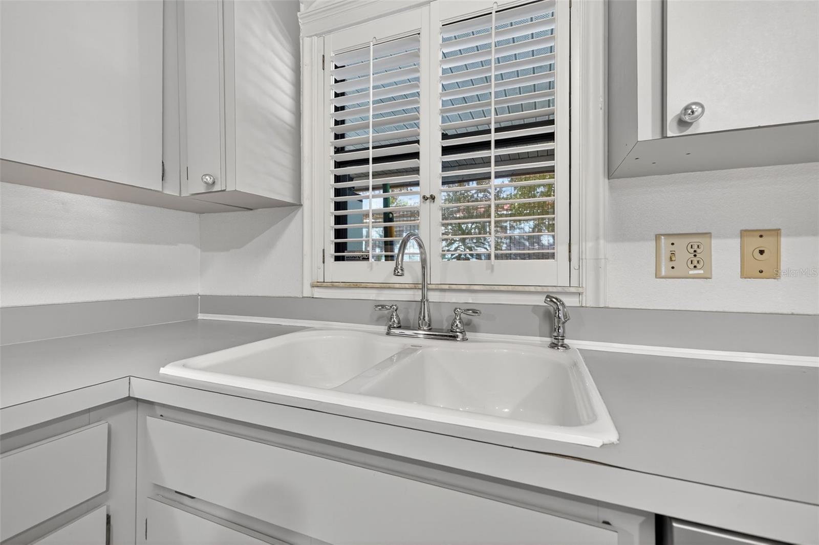 Image 12 of 31 For 7016 2nd Street N