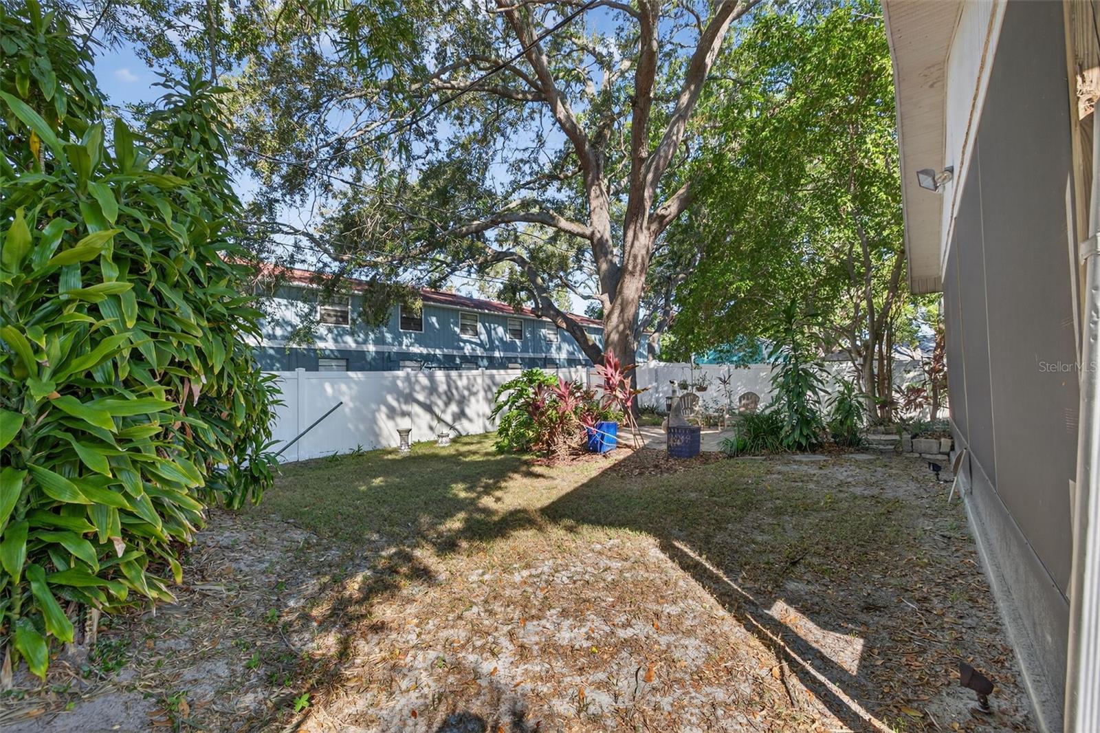 Image 25 of 31 For 7016 2nd Street N