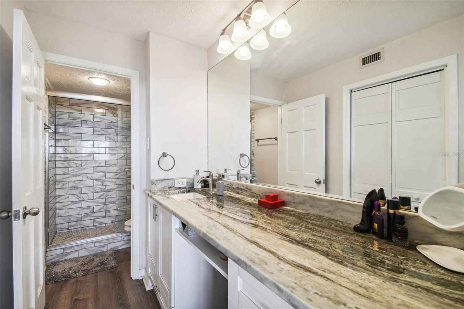 Image 15 of 32 For 3211 Swann Avenue 903