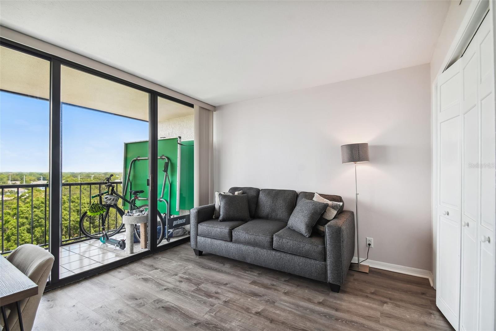 Image 19 of 32 For 3211 Swann Avenue 903