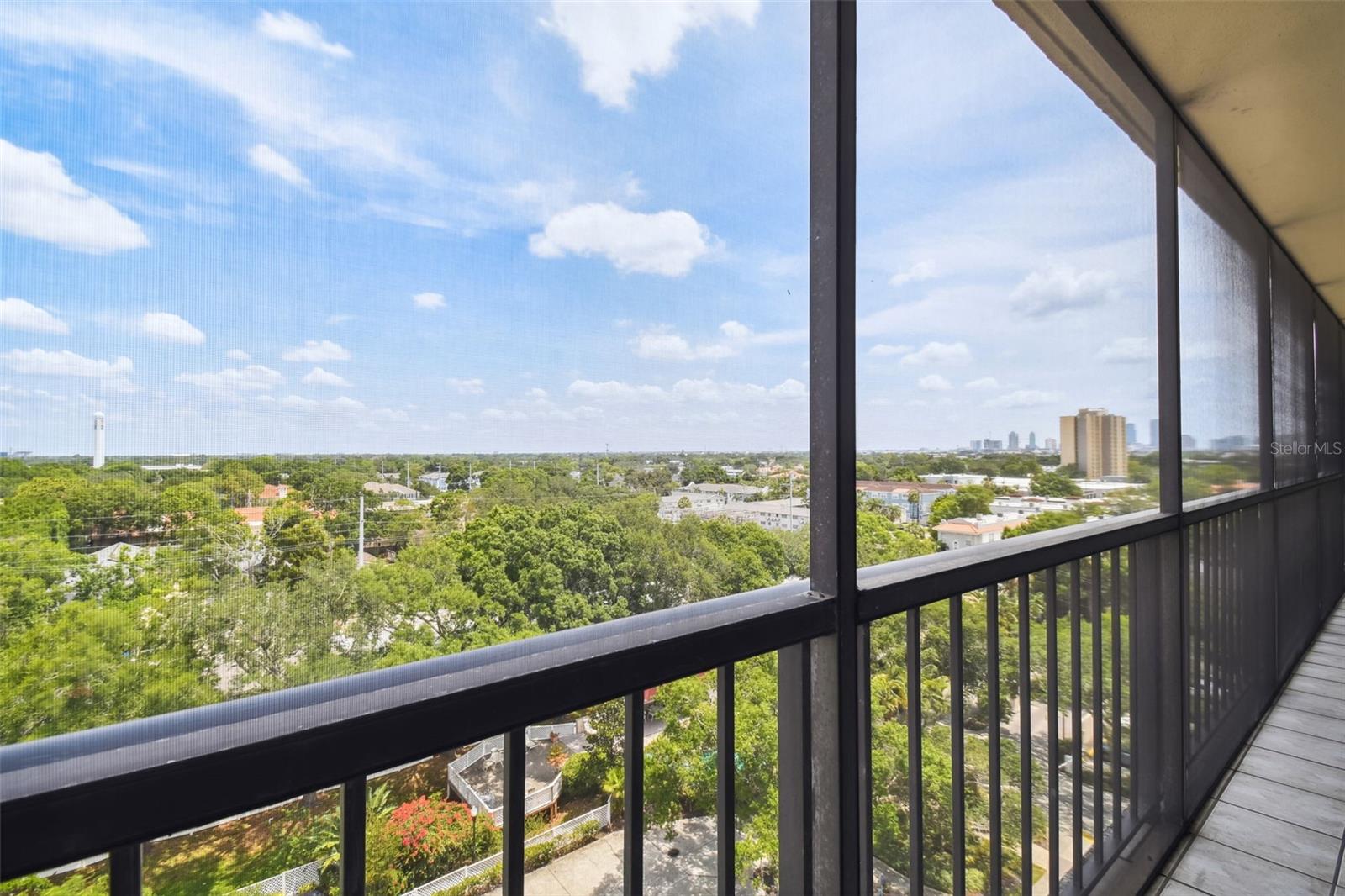 Image 24 of 32 For 3211 Swann Avenue 903