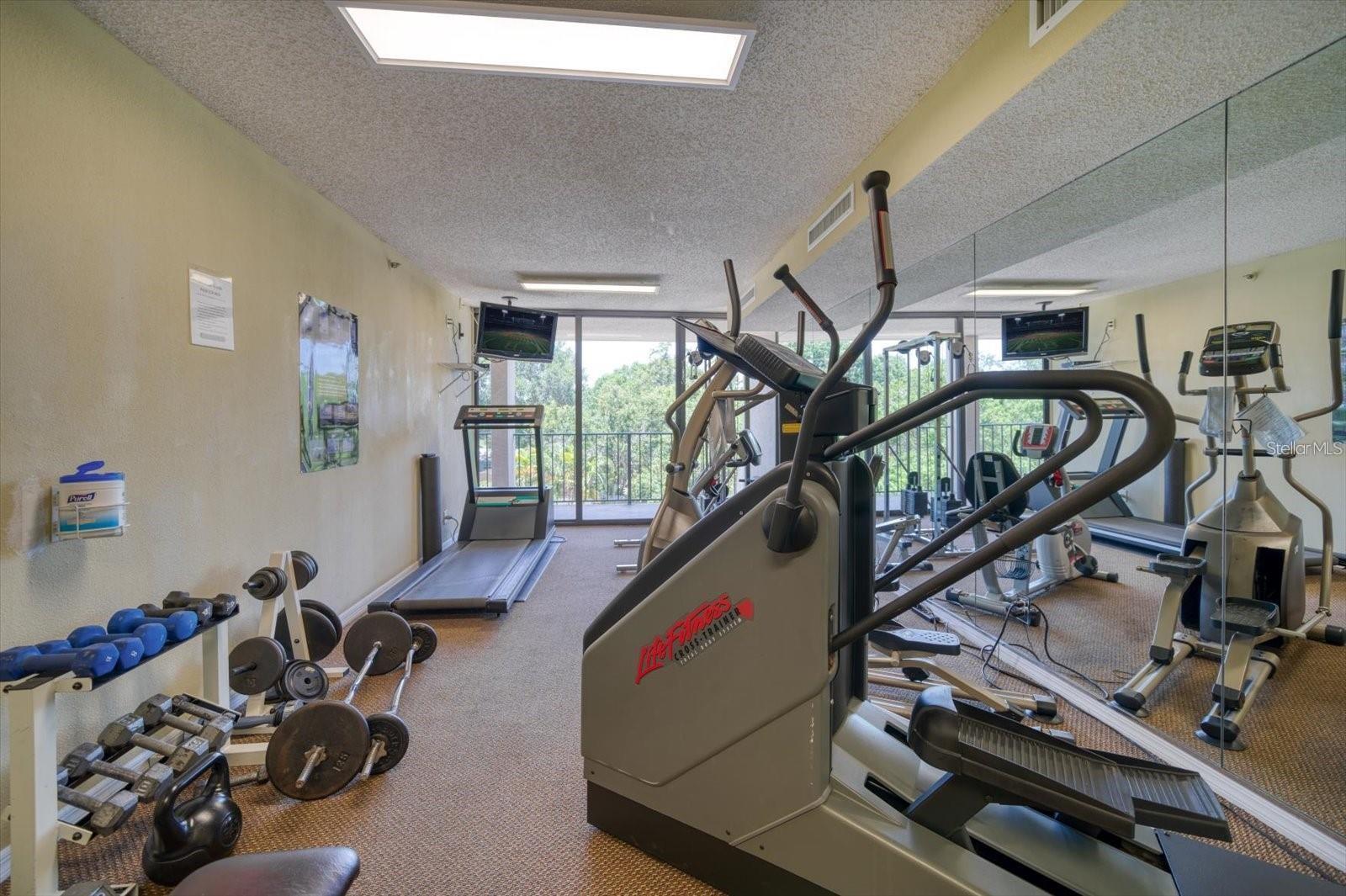 Image 30 of 32 For 3211 Swann Avenue 903