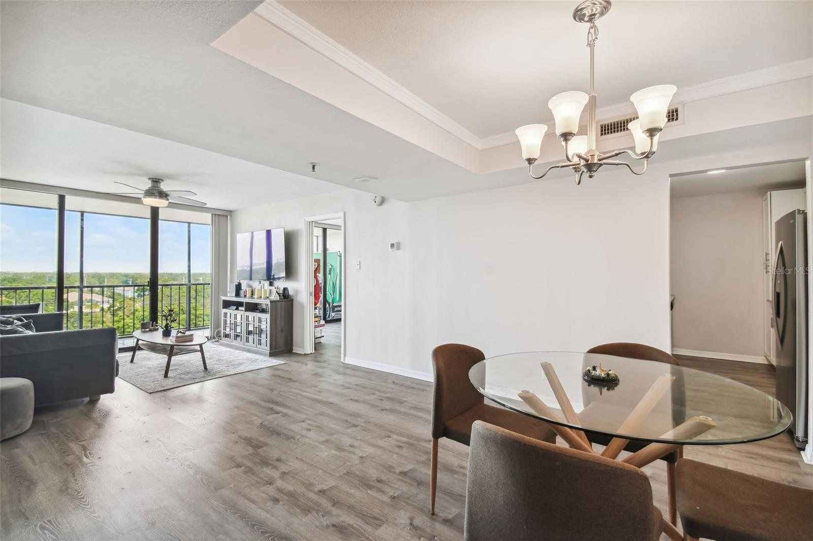 Image 4 of 32 For 3211 Swann Avenue 903