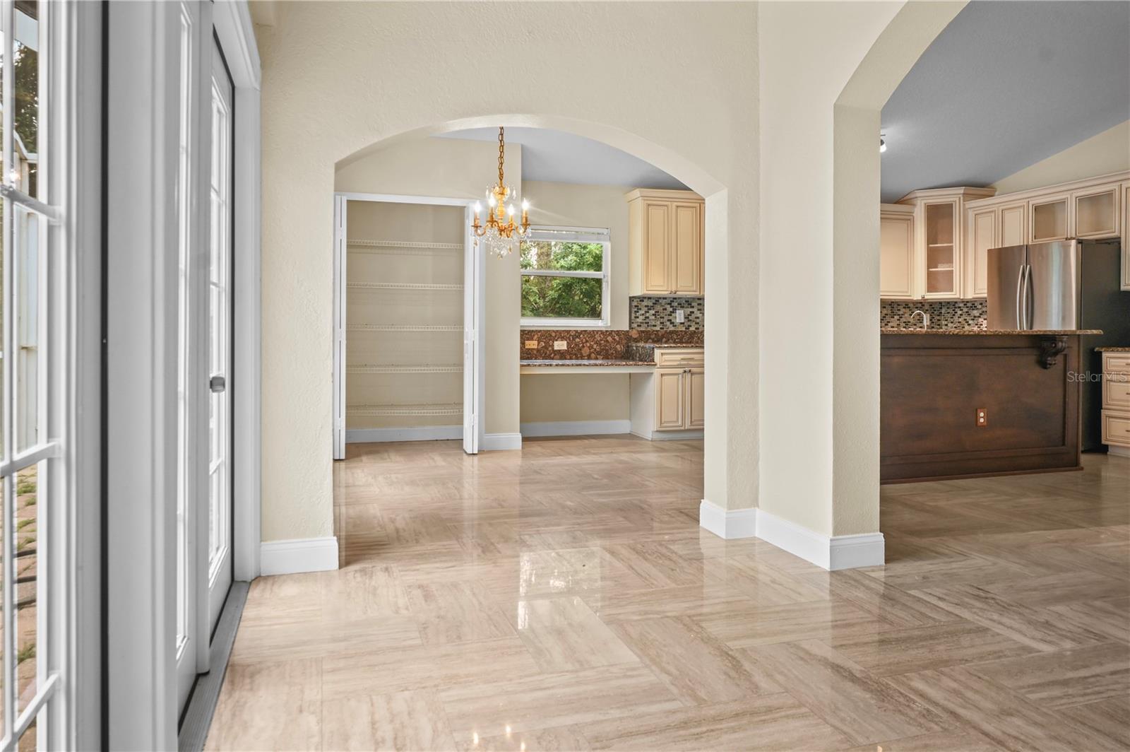 Image 11 of 43 For 9986 Stockbridge Drive