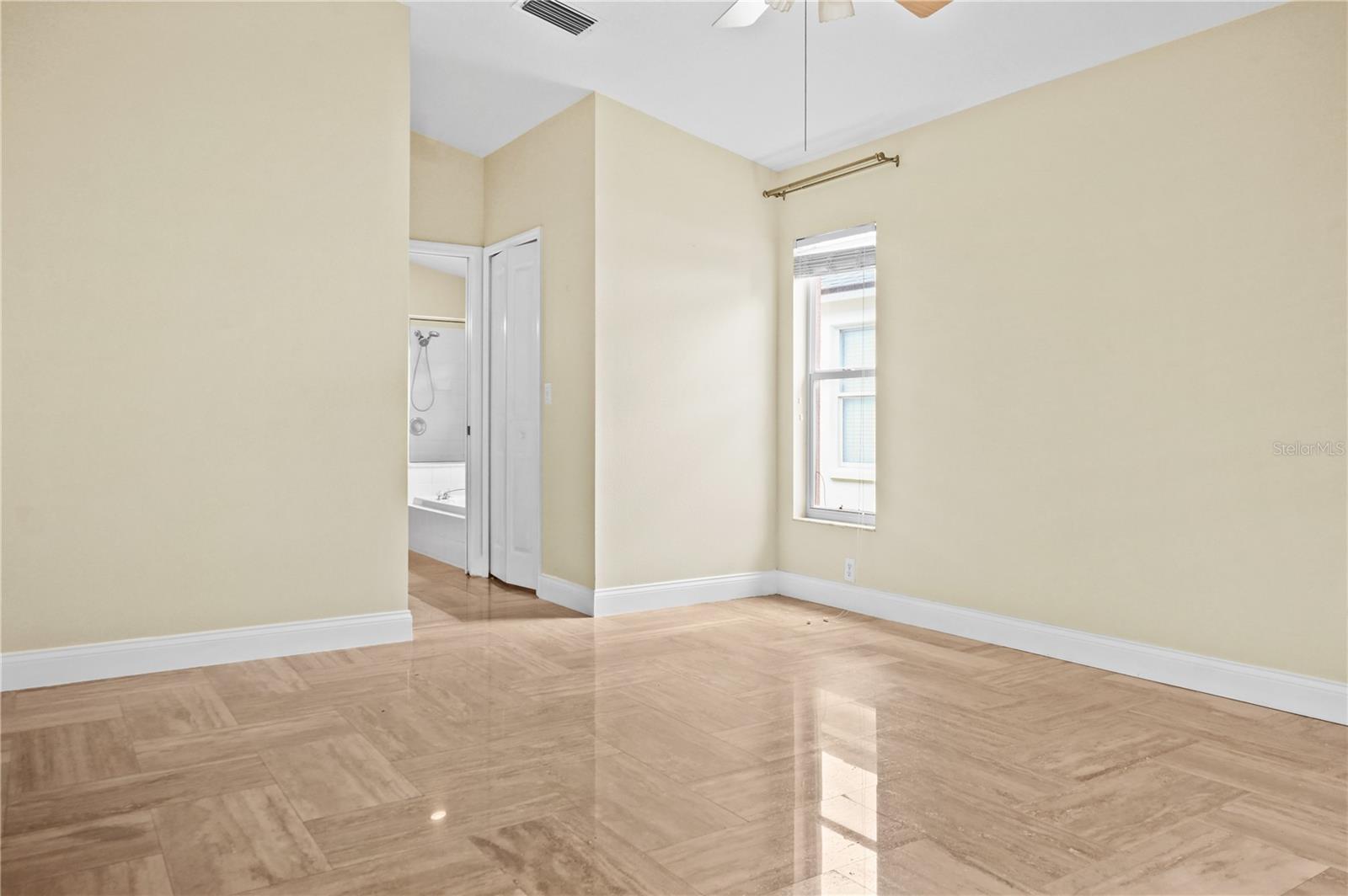 Image 15 of 43 For 9986 Stockbridge Drive