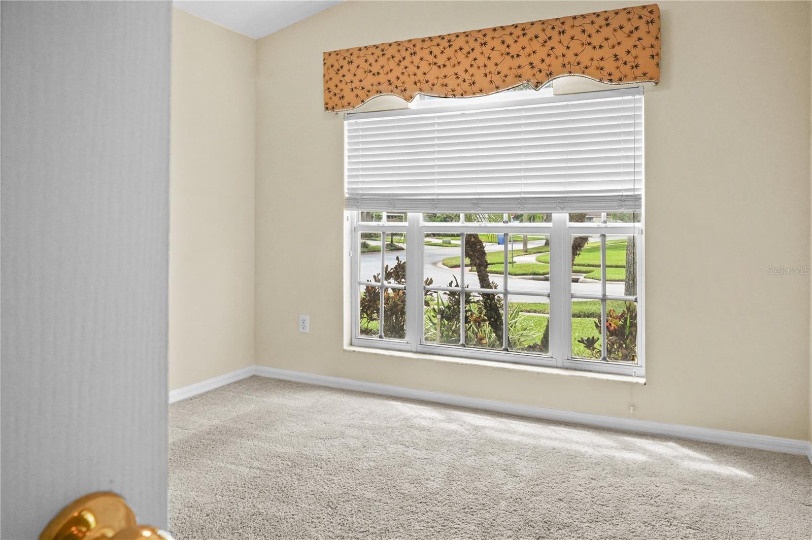 Image 26 of 43 For 9986 Stockbridge Drive