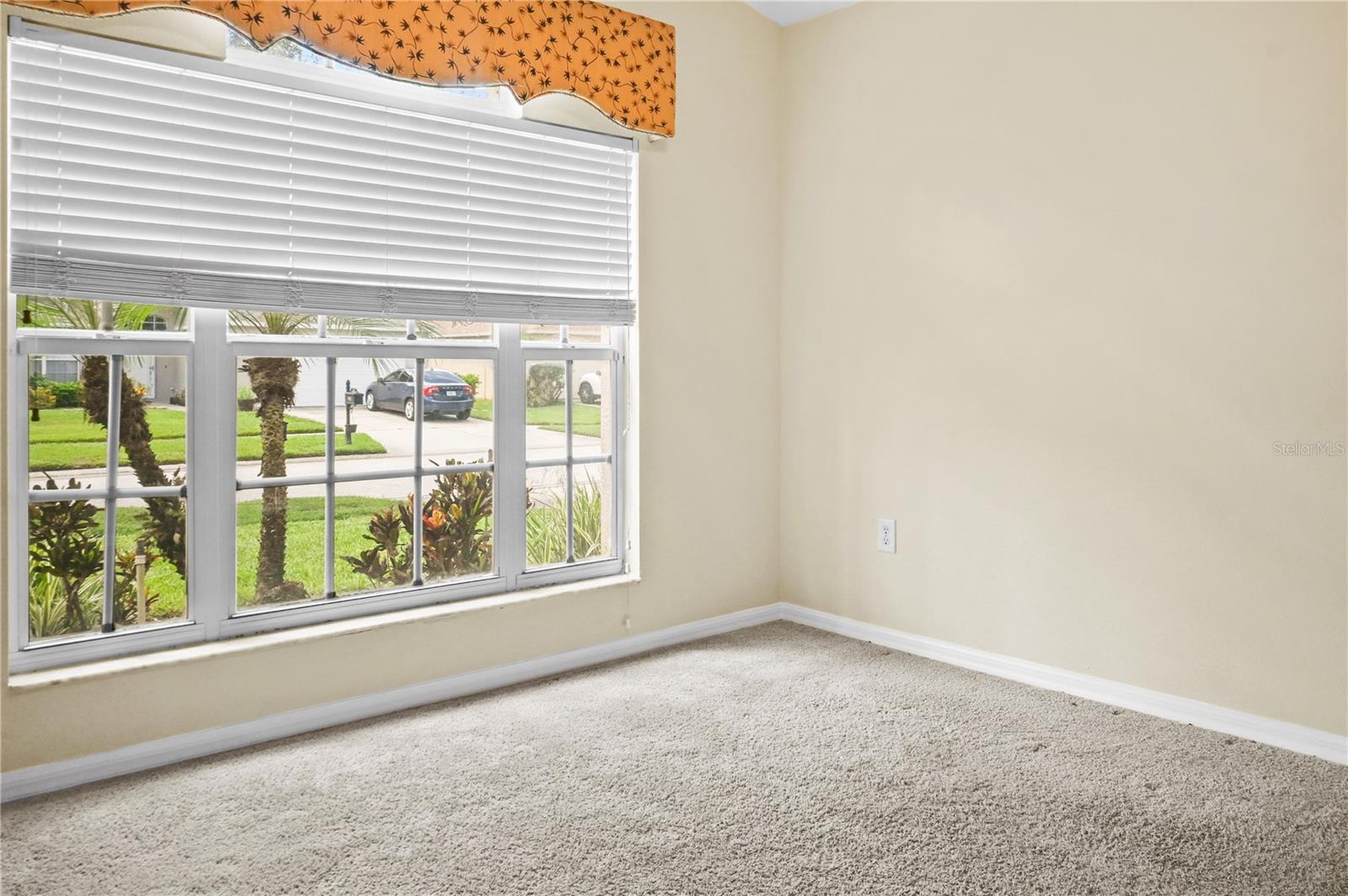 Image 27 of 43 For 9986 Stockbridge Drive