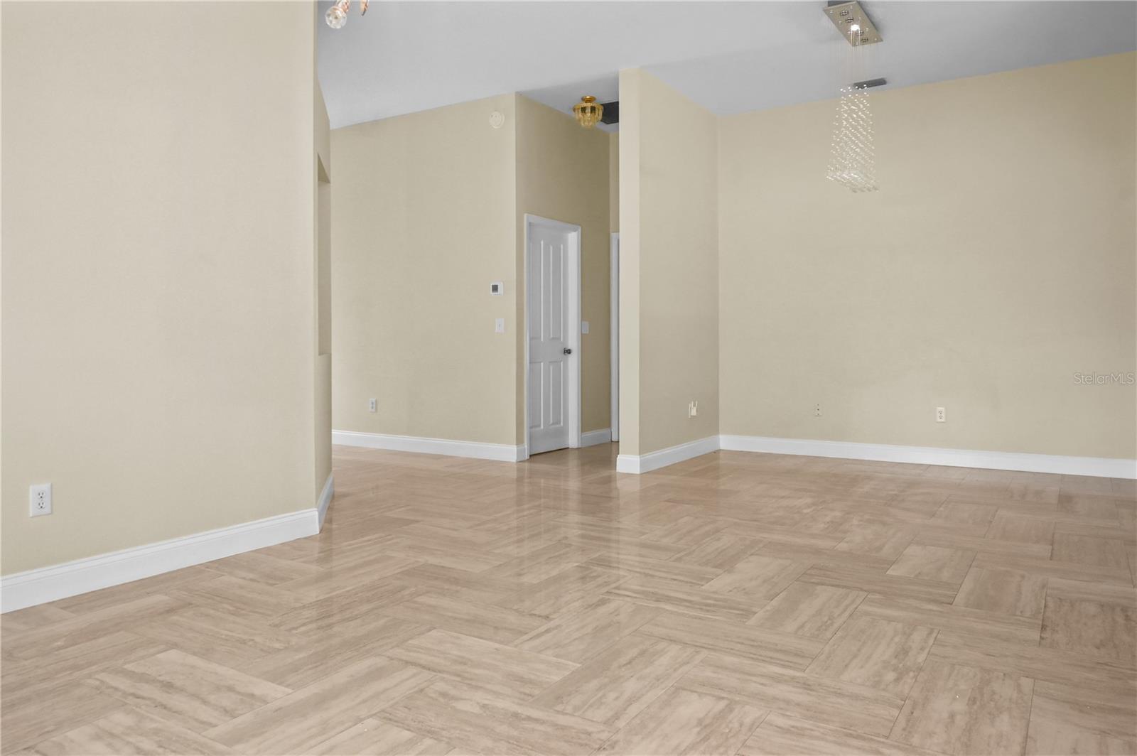 Image 31 of 43 For 9986 Stockbridge Drive