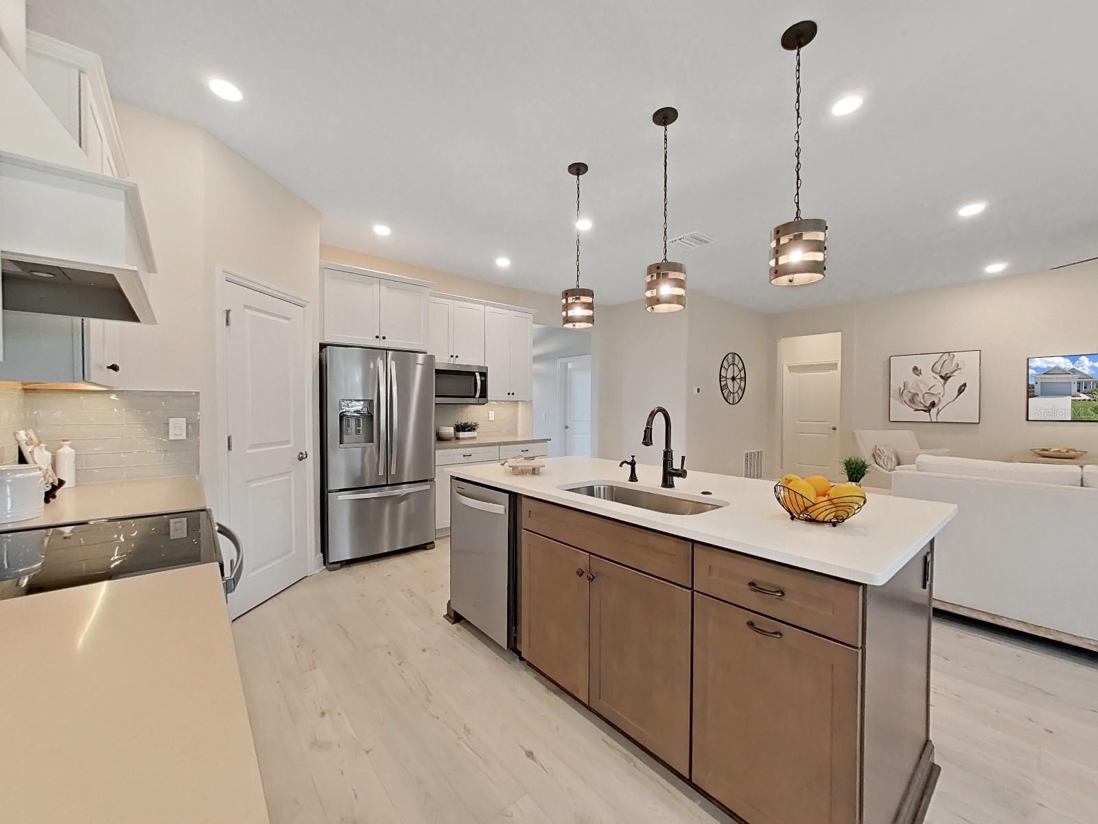 Image 17 of 44 For 9392 Highland Hills Drive