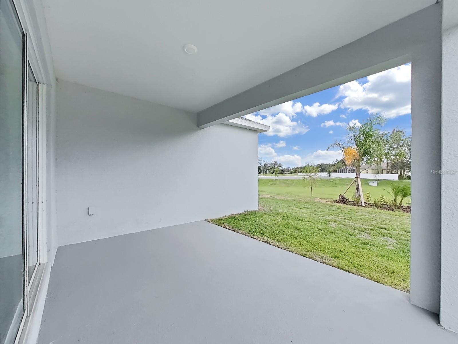 Image 6 of 44 For 9392 Highland Hills Drive