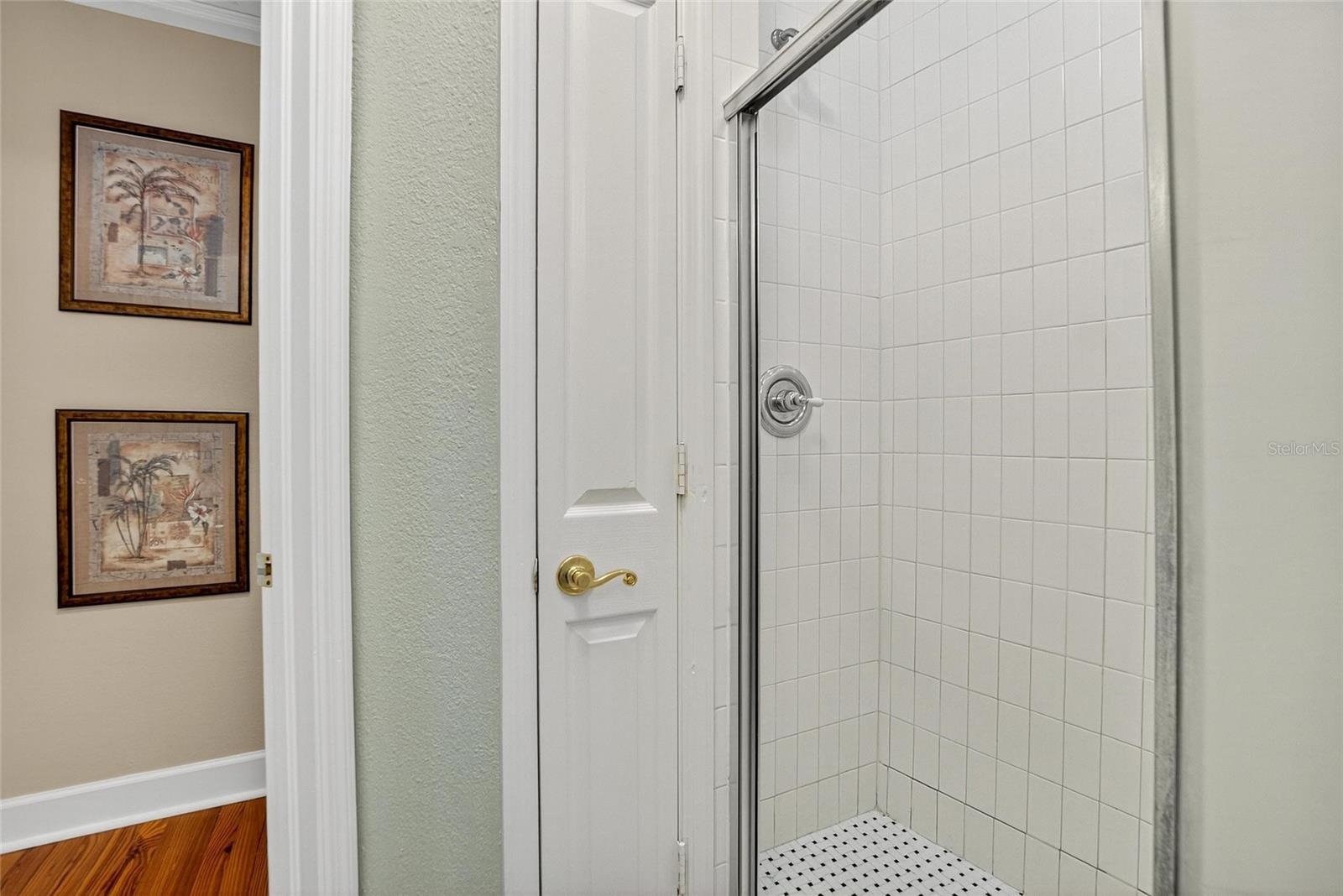 Image 11 of 72 For 1722 5th Avenue