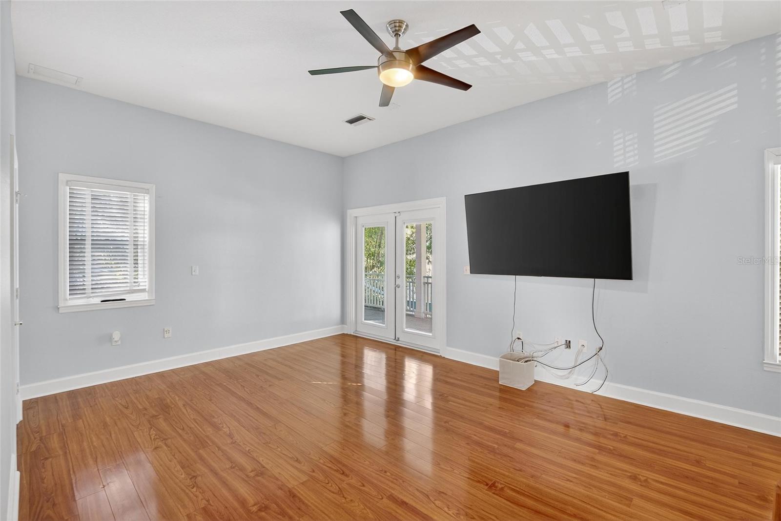 Image 40 of 72 For 1722 5th Avenue