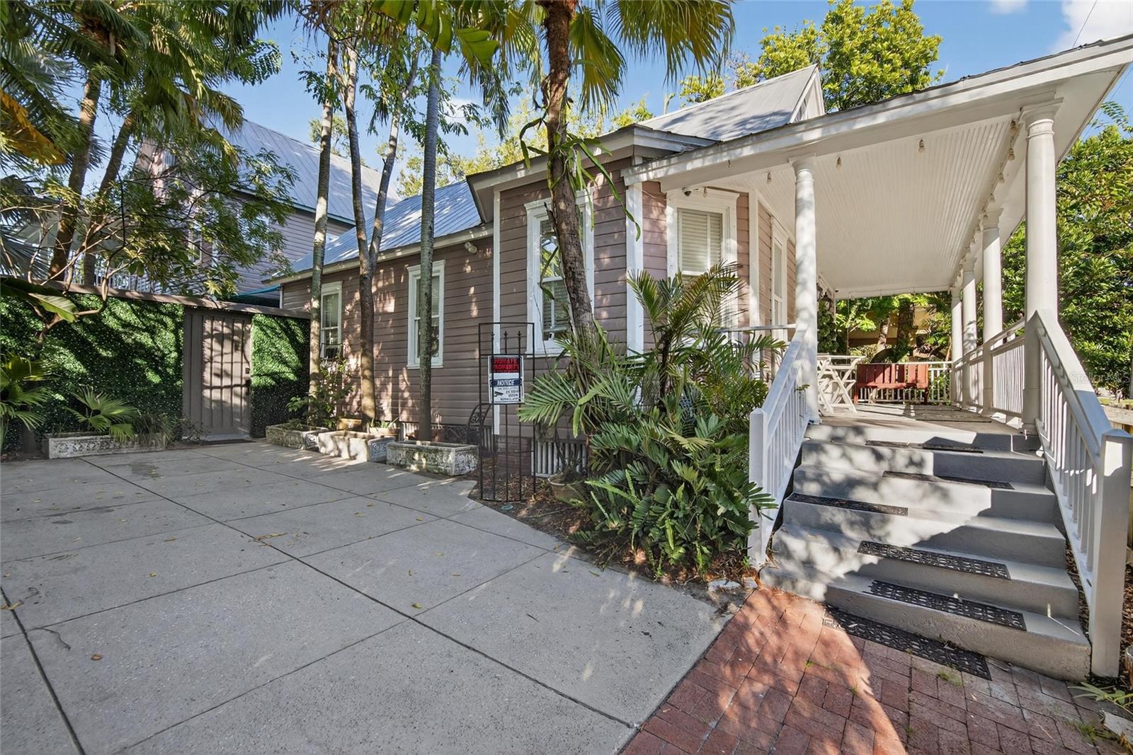 Image 58 of 72 For 1722 5th Avenue