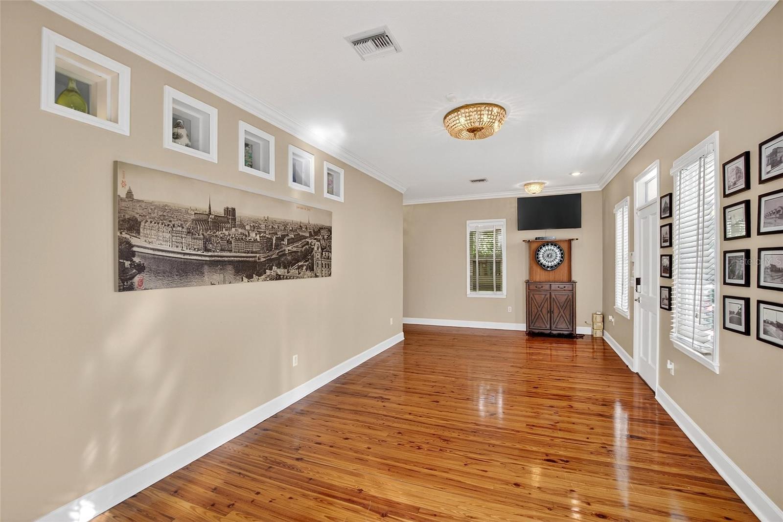 Image 6 of 72 For 1722 5th Avenue