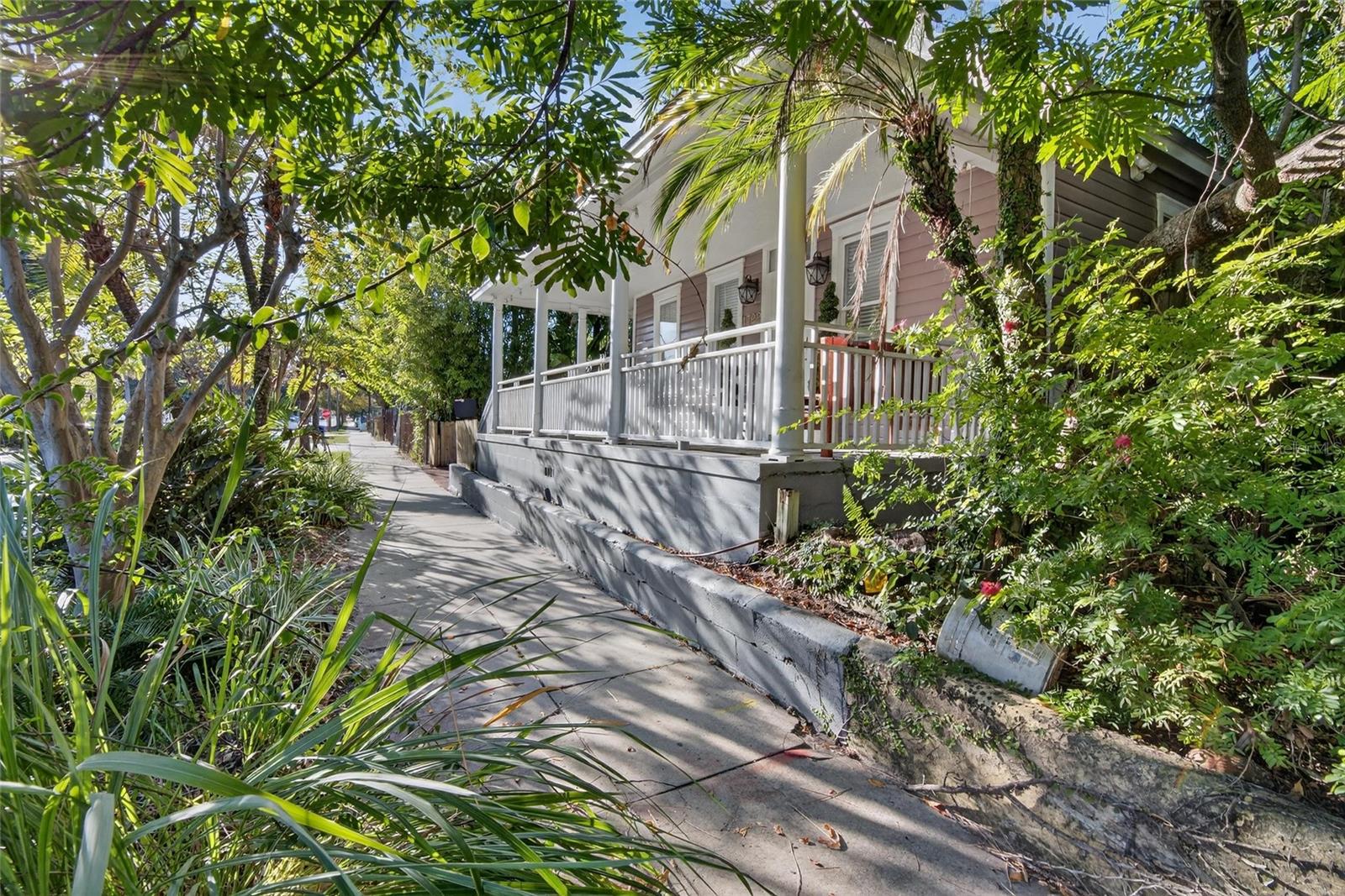 Image 62 of 72 For 1722 5th Avenue