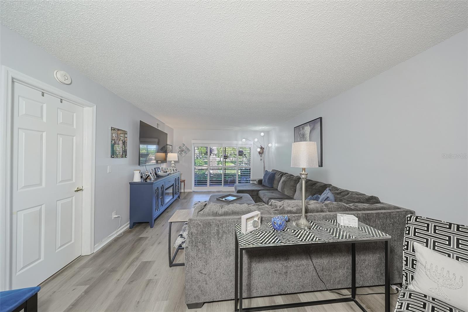 Image 14 of 43 For 3165 Landmark Drive 713