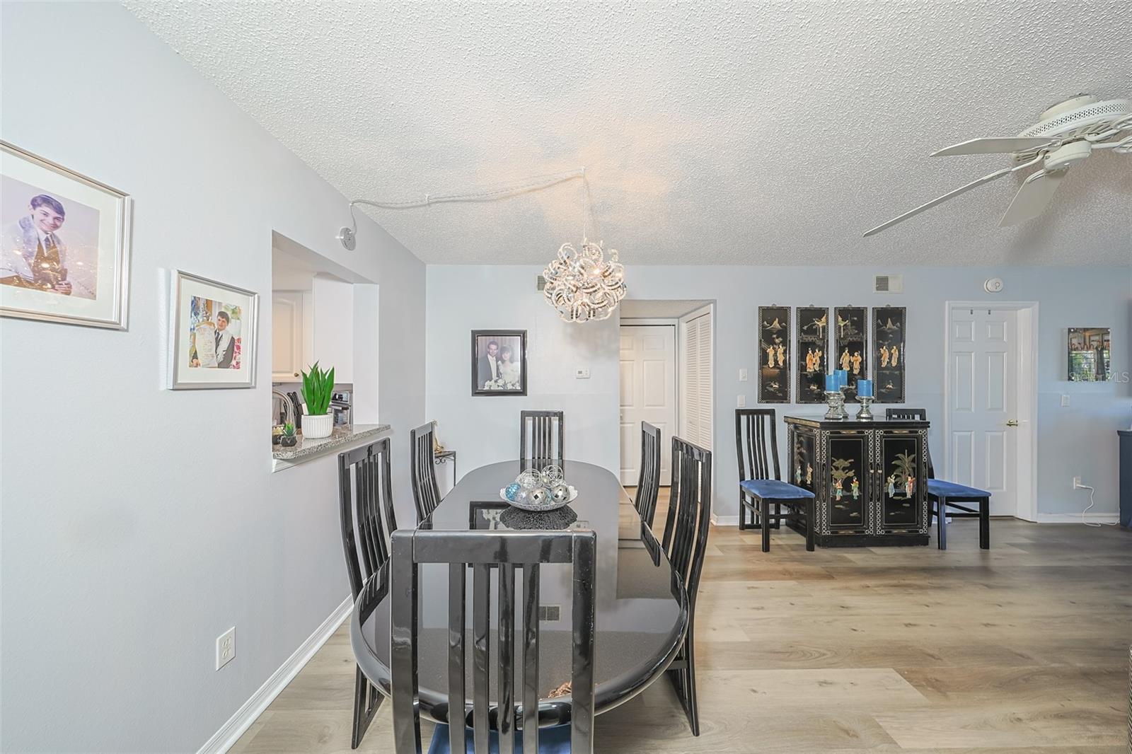 Image 21 of 43 For 3165 Landmark Drive 713