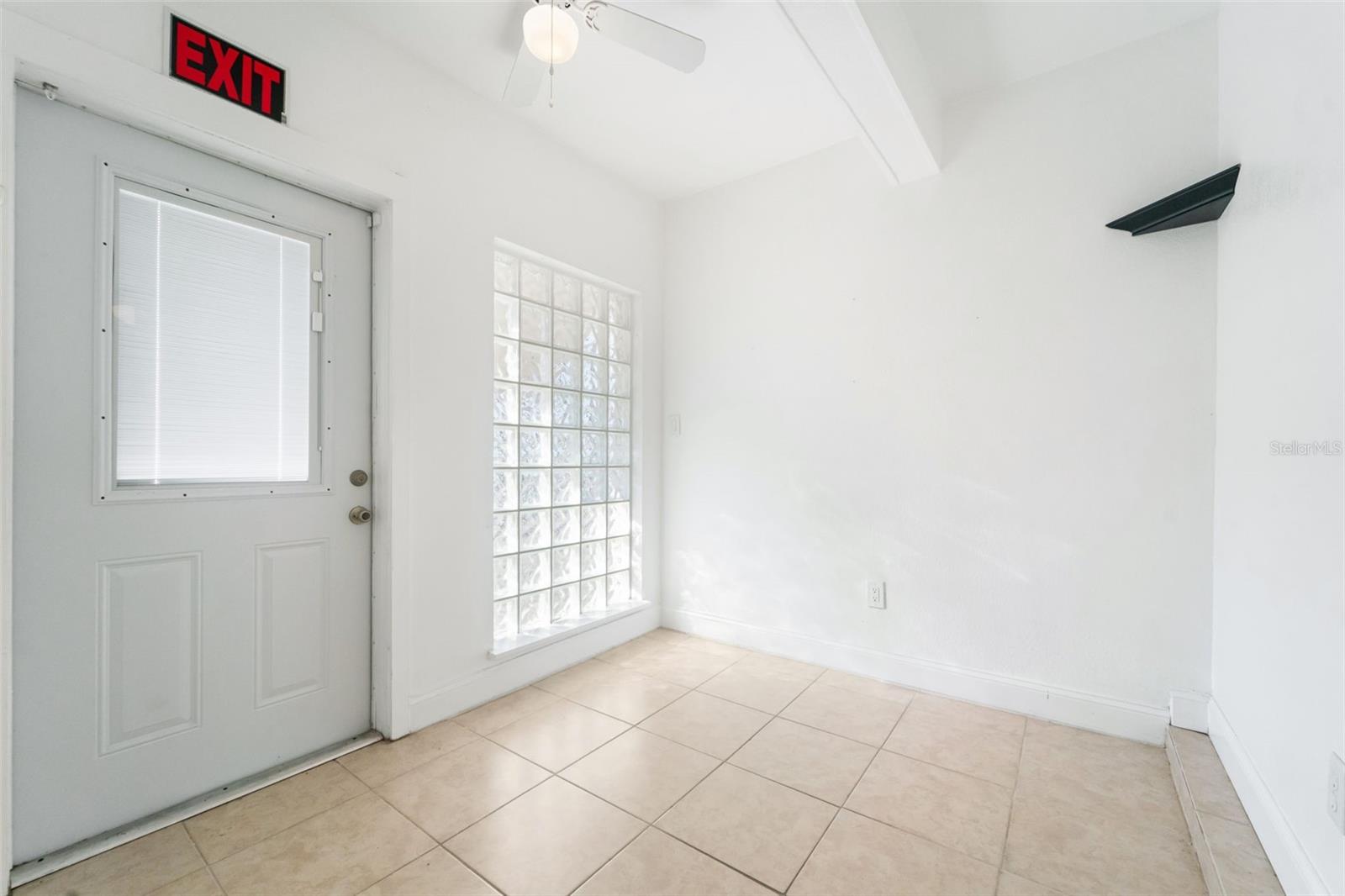 Image 22 of 31 For 10701 Village Green Avenue