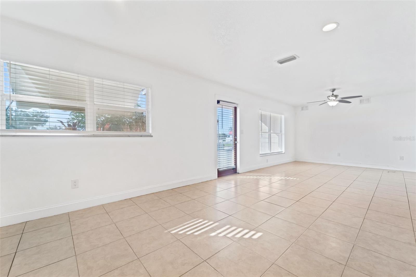 Image 7 of 31 For 10701 Village Green Avenue